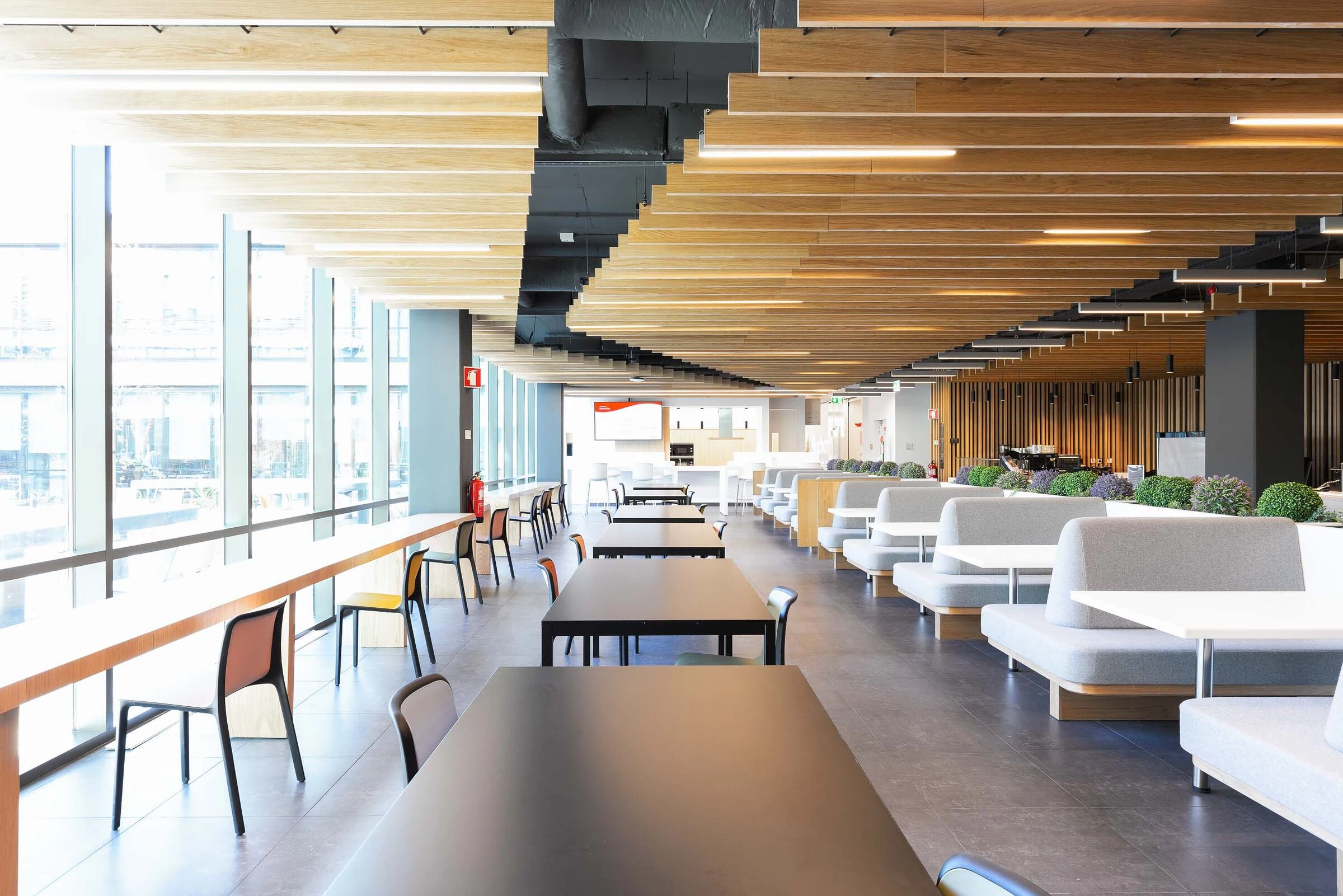 法国零售巨头 Auchan 葡萄牙总部丨CPU 建筑工作室-11