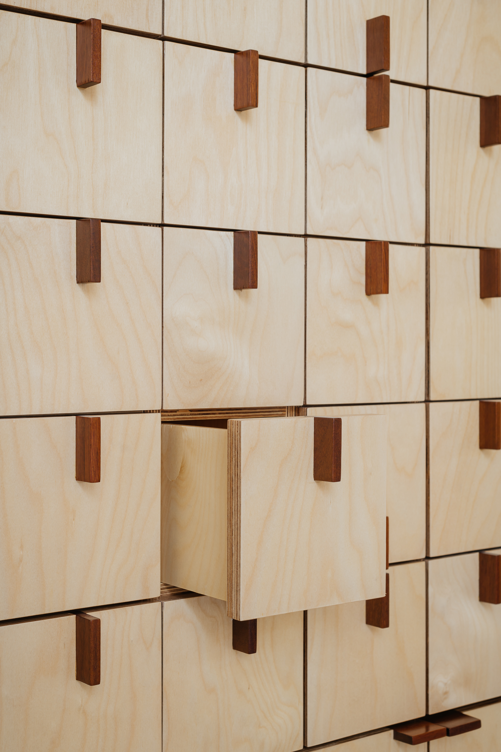 Cinco 线下珠宝办公室与展厅丨葡萄牙丨Branco del Río,Arquitectos-9