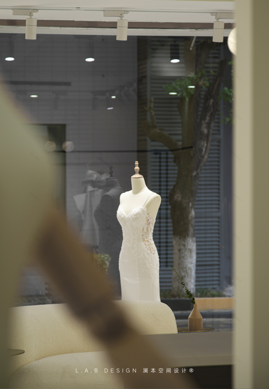 白月婚纱试衣空间设计丨中国南京丨L.A.B DESIGN(澜本)-47