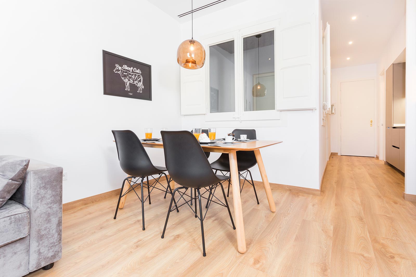 2017 年巴塞罗那公寓翻新设计-3