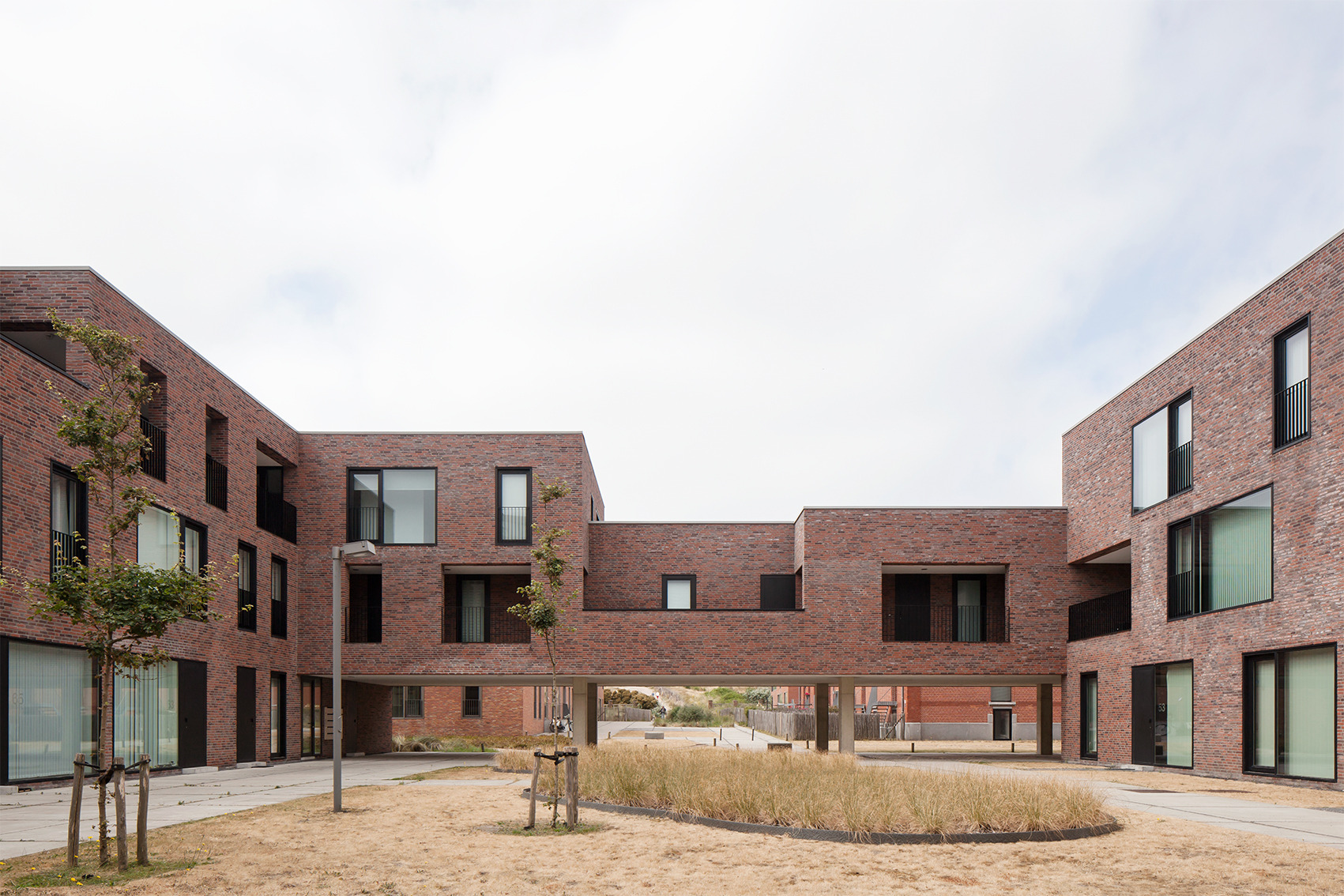 比利时奥斯坦德前军事医院改建住宅区-2