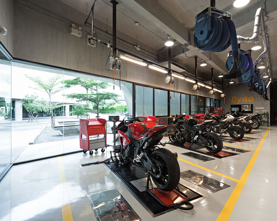 本田大翅膀摩托车展厅-6