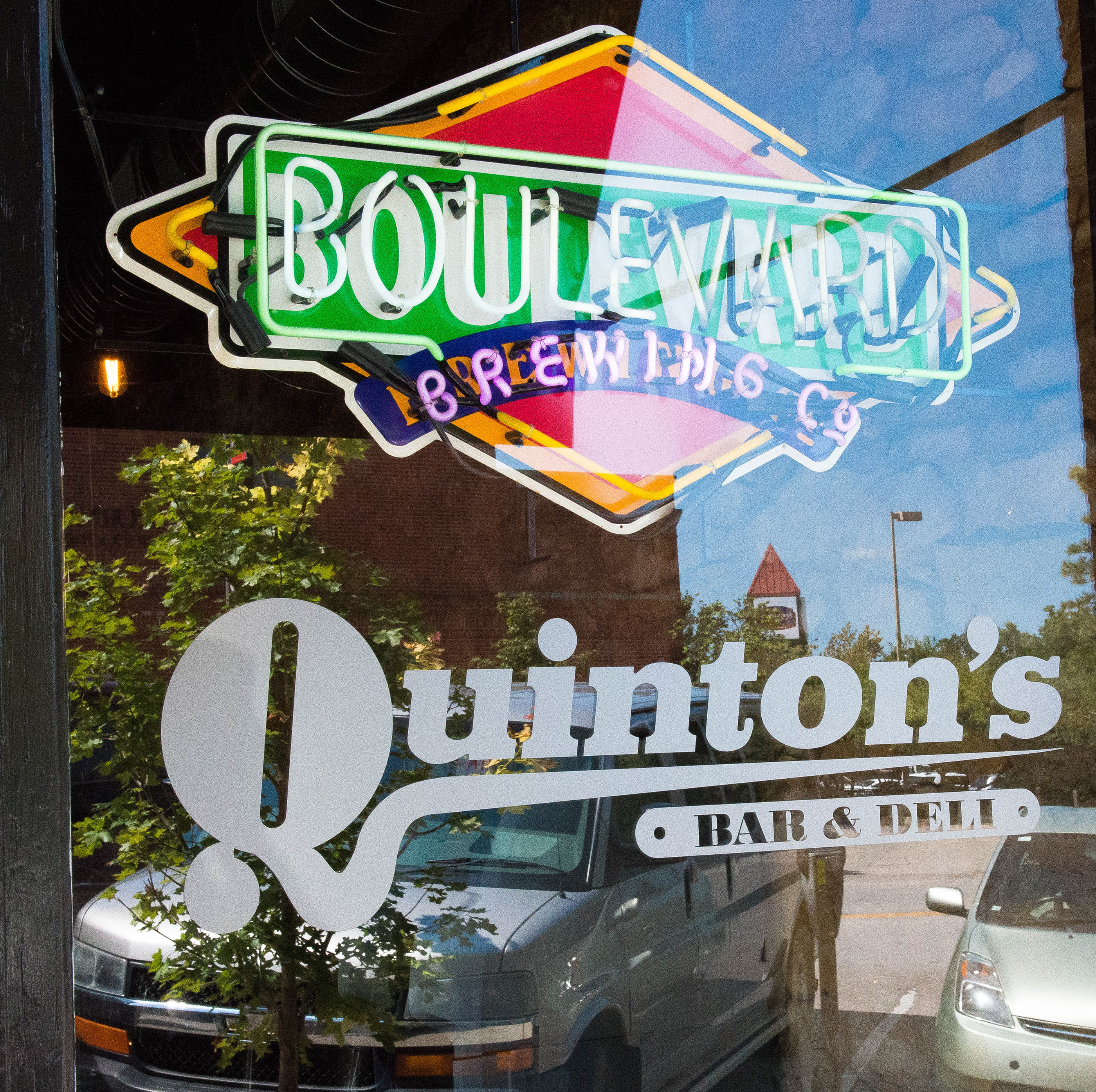 大学城经典酒吧翻新记-3