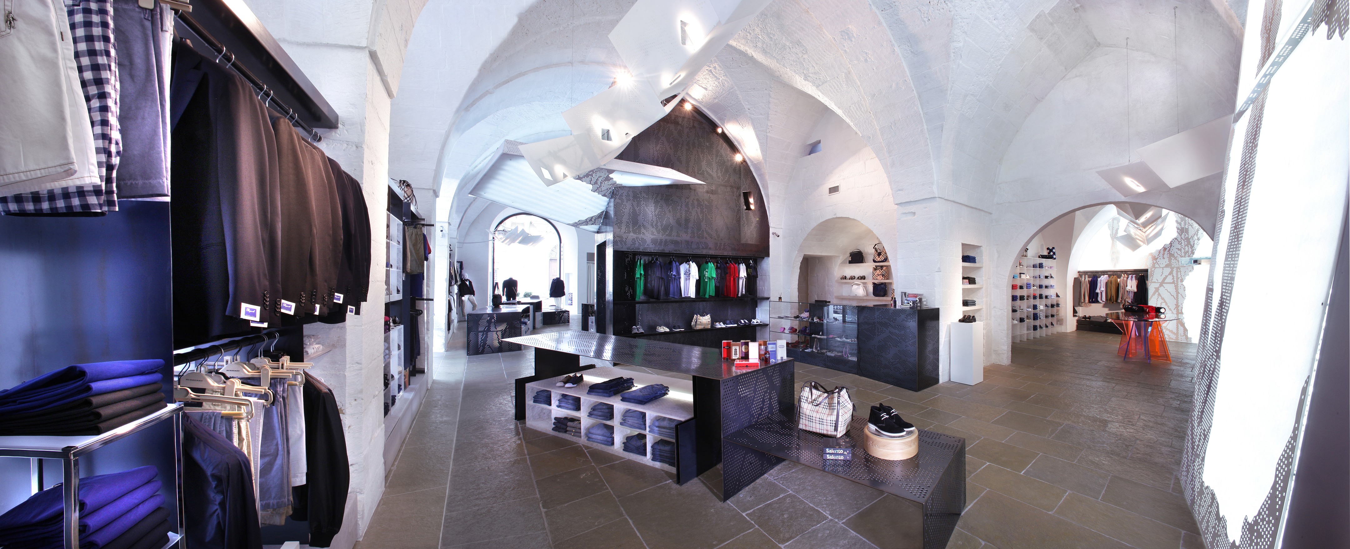 Contre Boutique 精品店设计-3