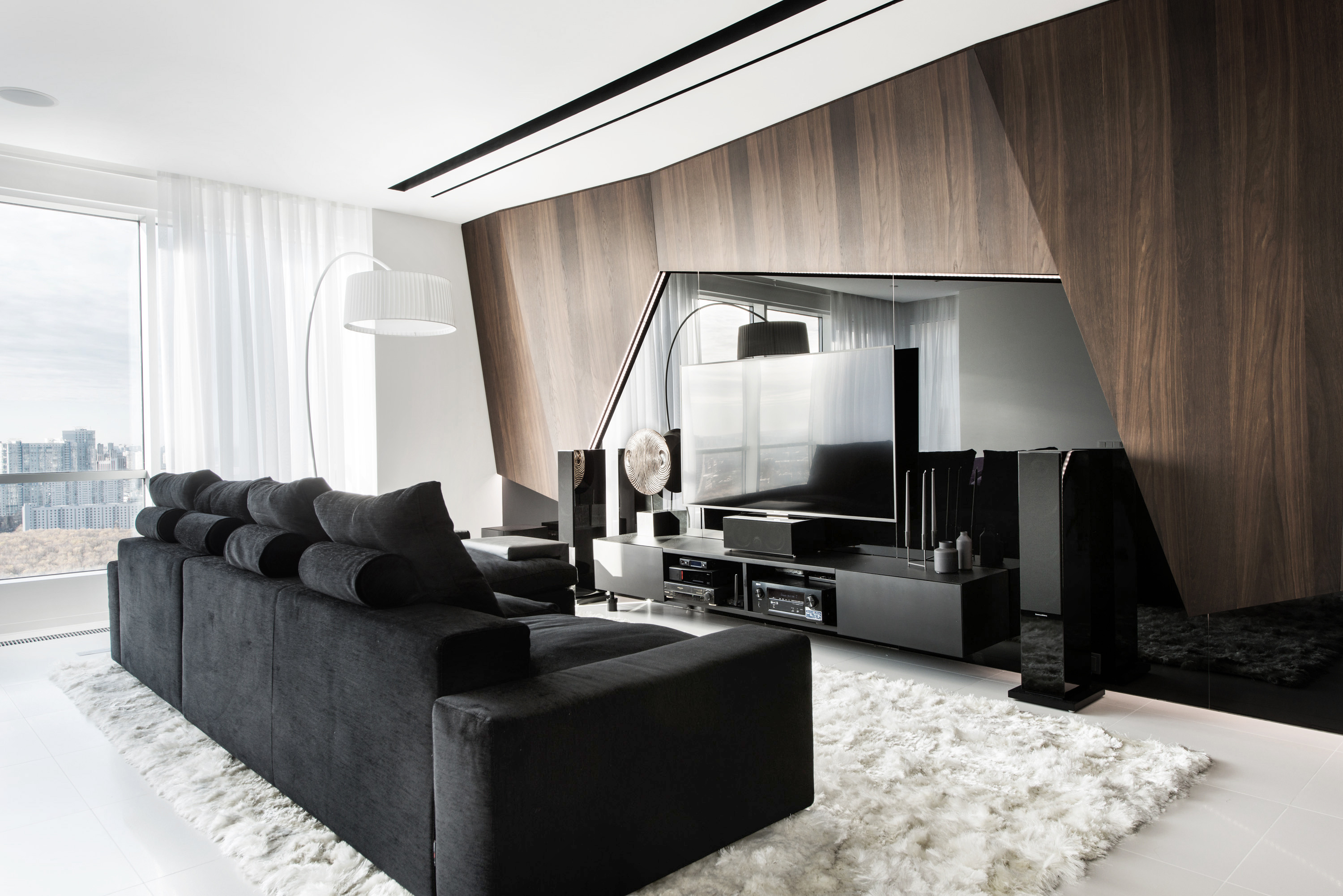 几何矩阵空间 | 暖木与冷玻璃的对比设计-2