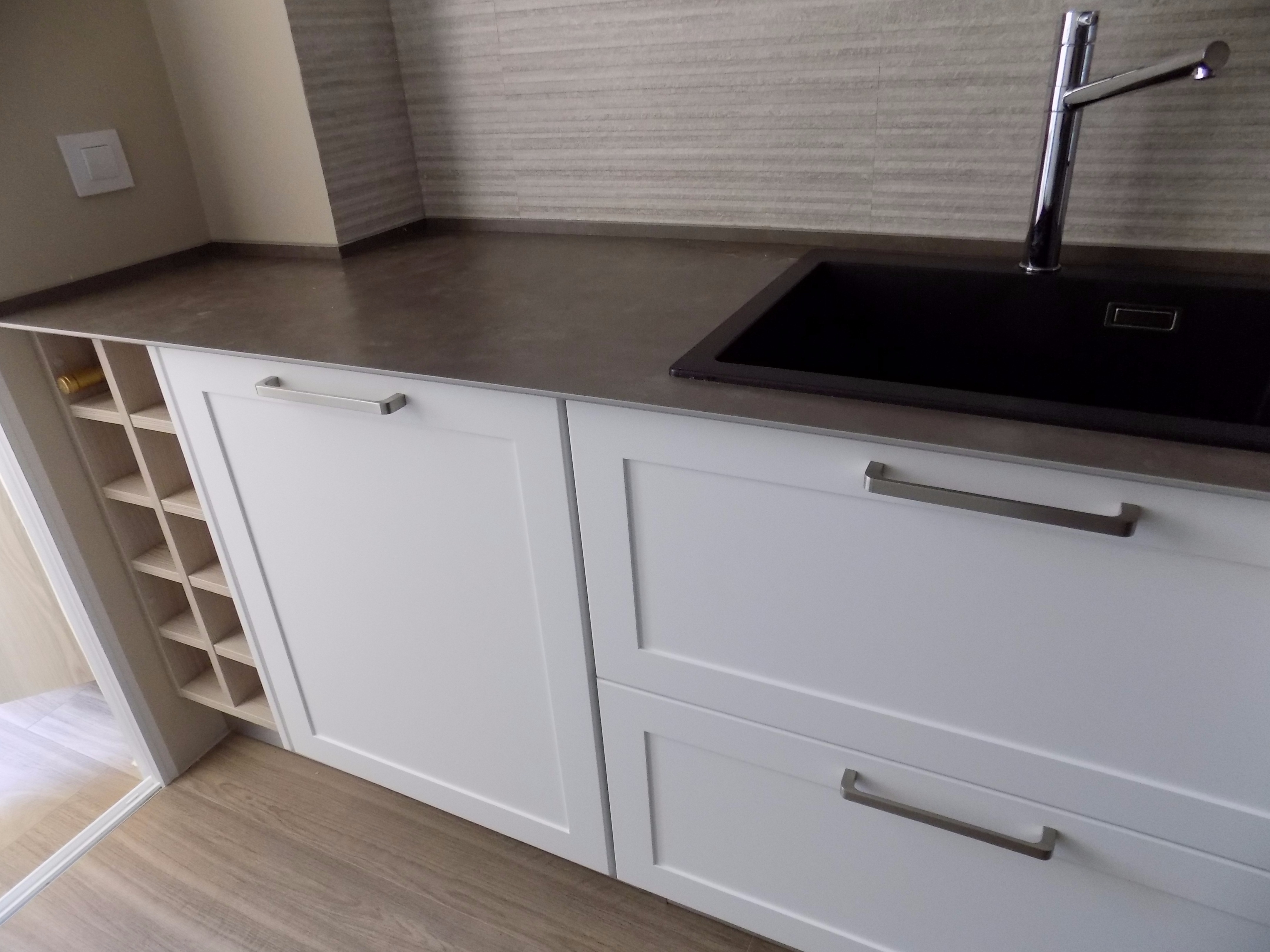 现代复古厨房，工业风与早餐文化的完美融合-28