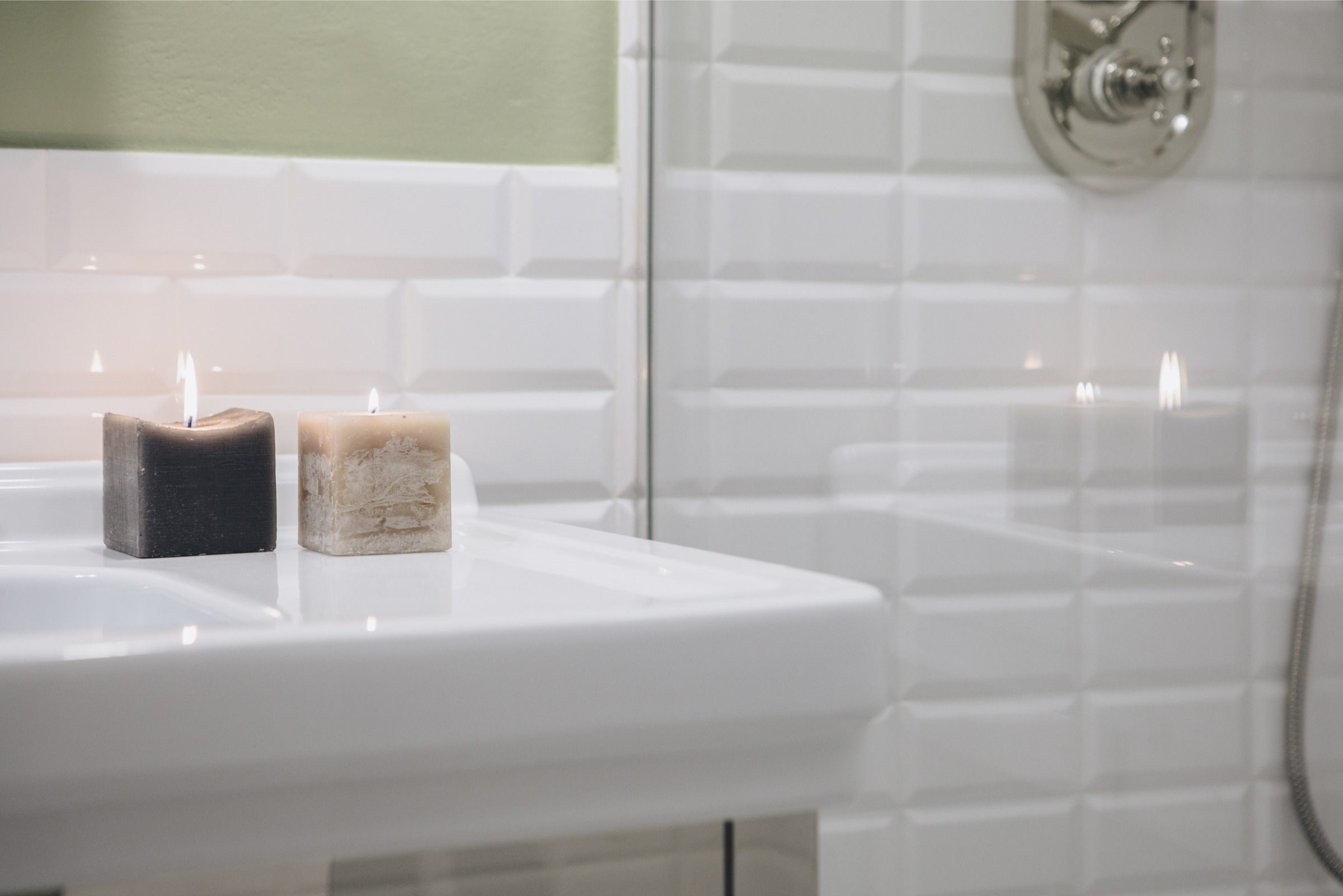 意大利博洛尼亚百年建筑的奢华套房新生-25