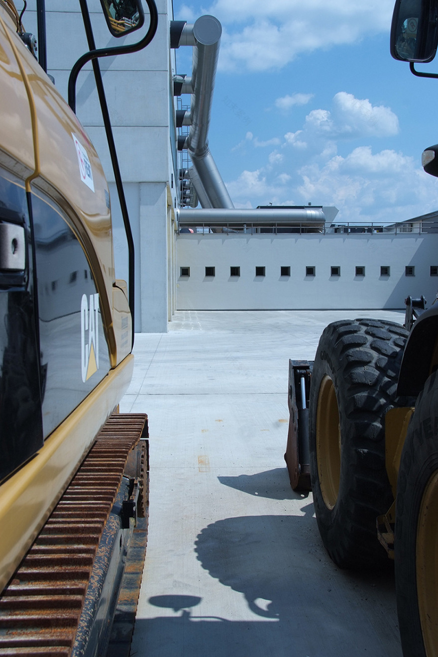 Caterpillar 新总部,功能与景观完美融合-6