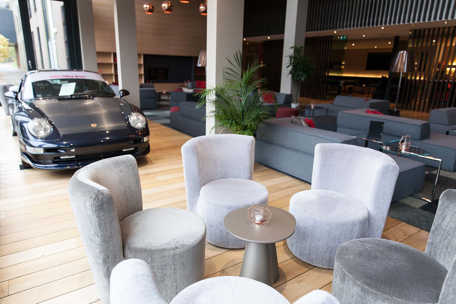 酒店“变色龙”大厅设计-1