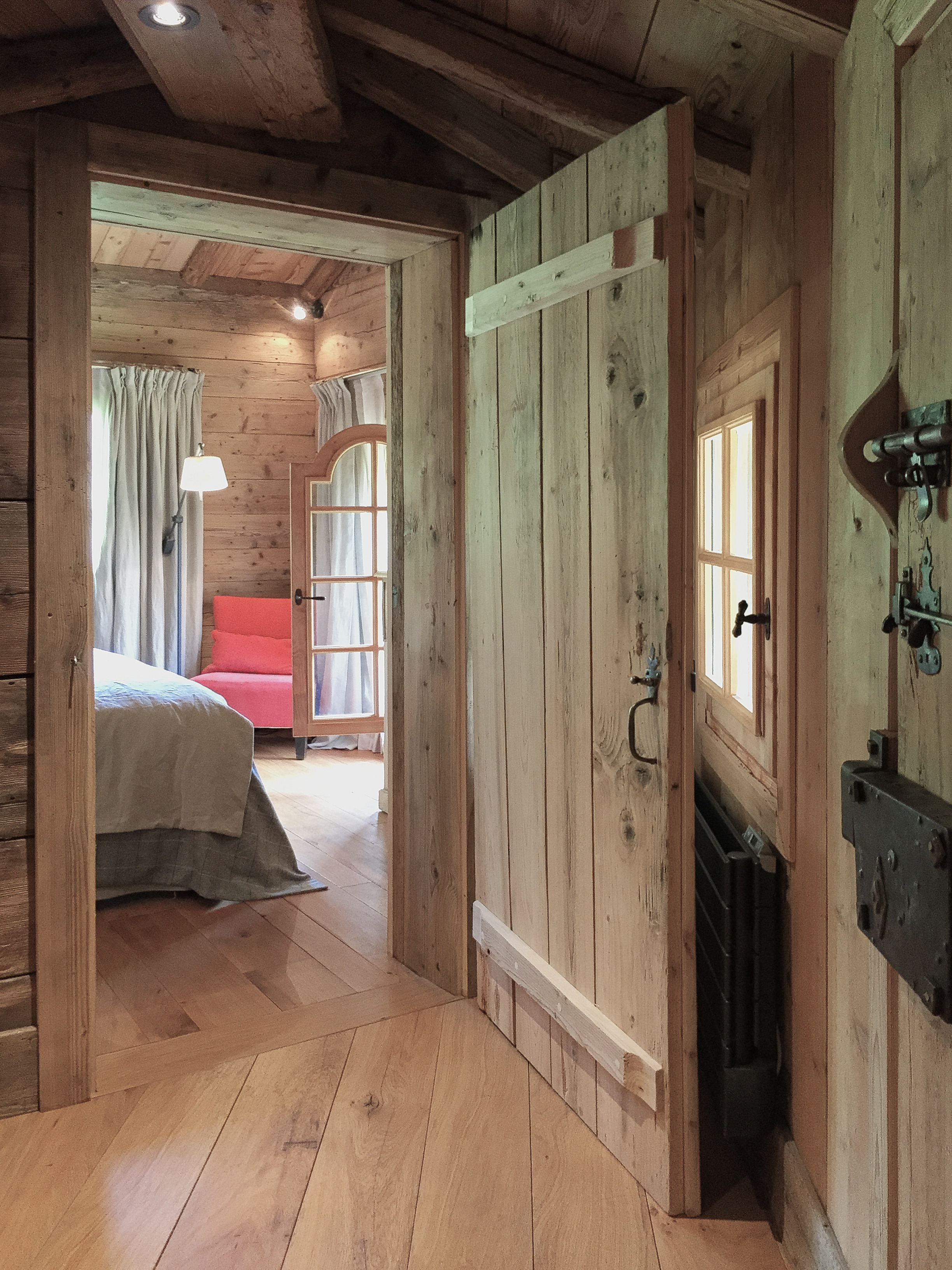 自然元素打造的阿尔卑斯山居设计-29