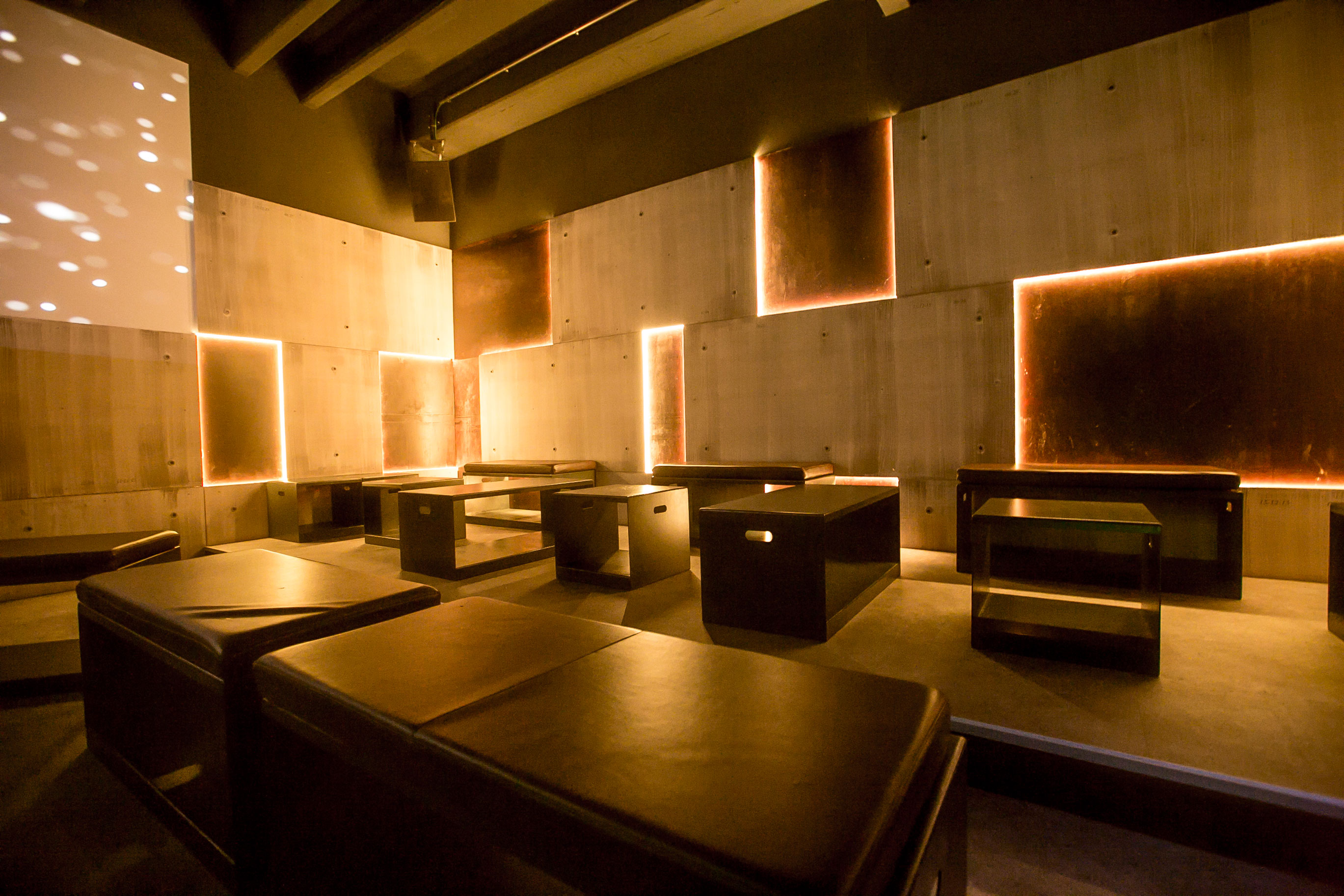 Casamia 工业风迪斯科舞厅室内设计-9