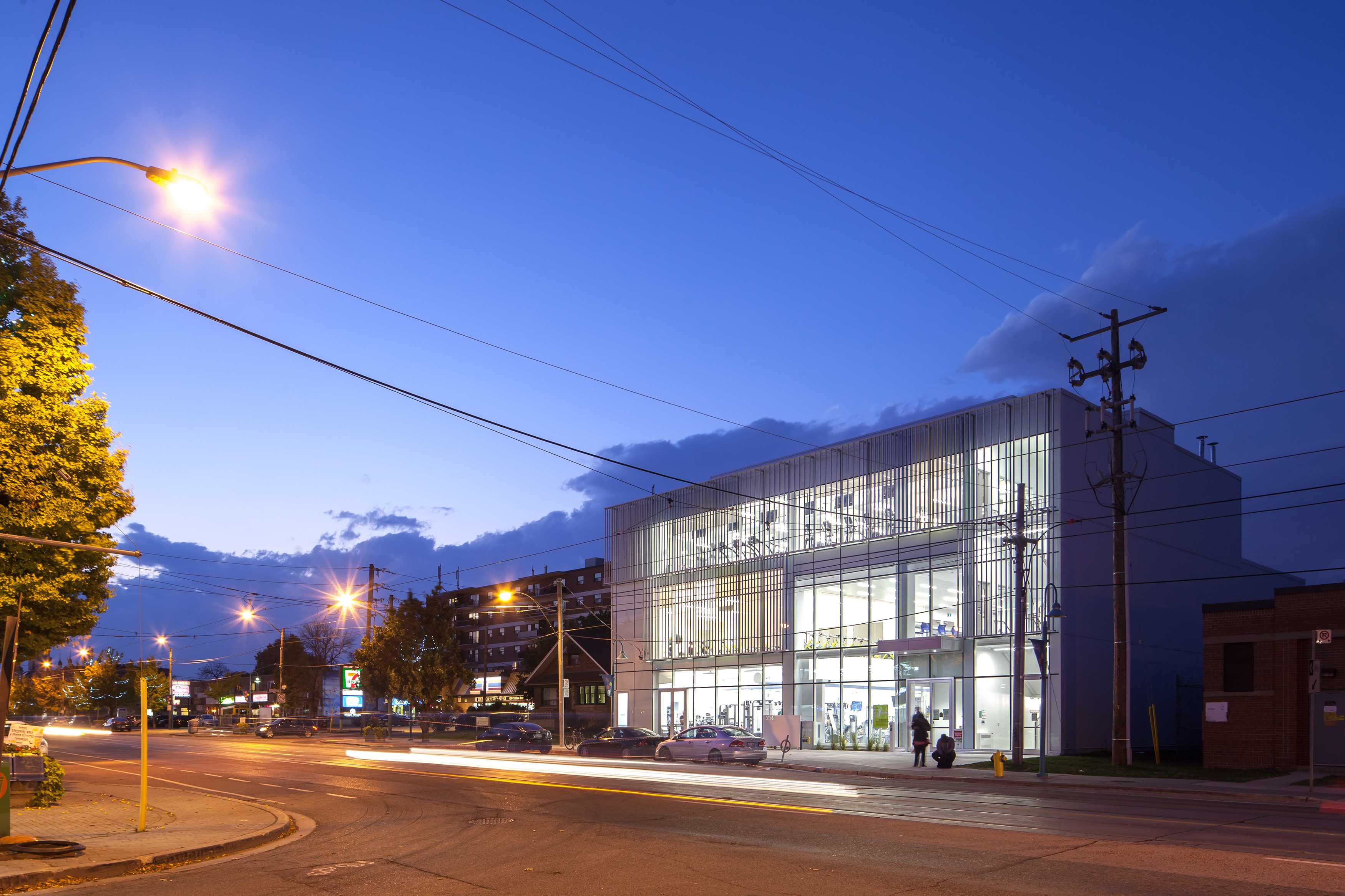 亨伯学院体育中心-12