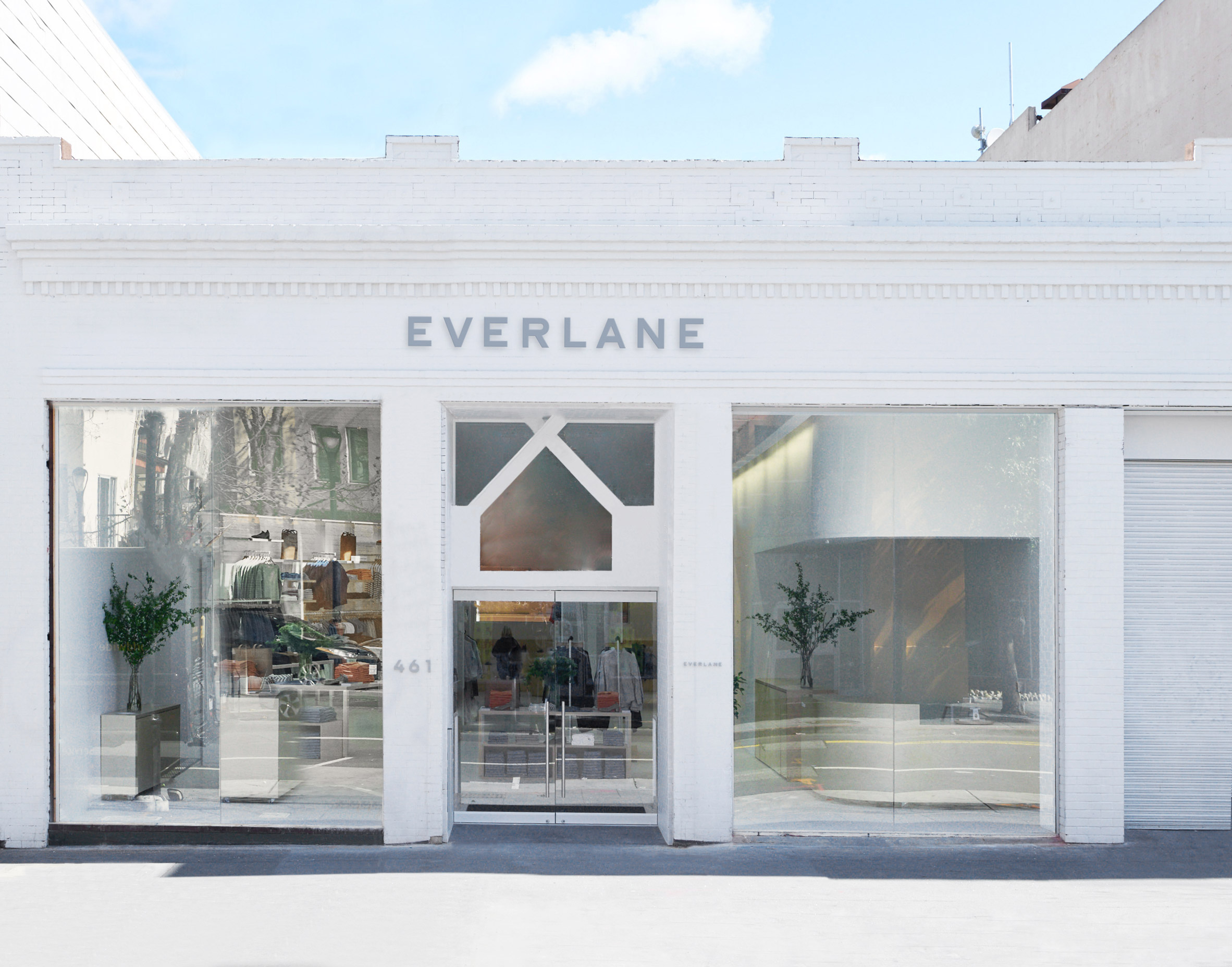 旧金山百年老建筑里的极简时尚空间——Everlane 新店-21