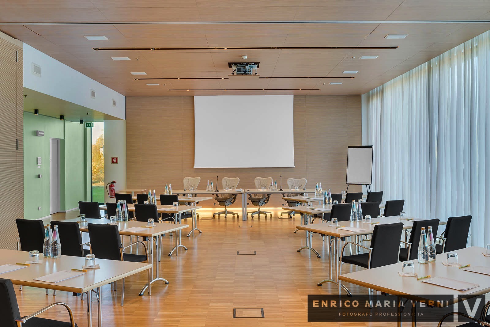 Hilton Garden Inn 外部与内部设计翻新-55