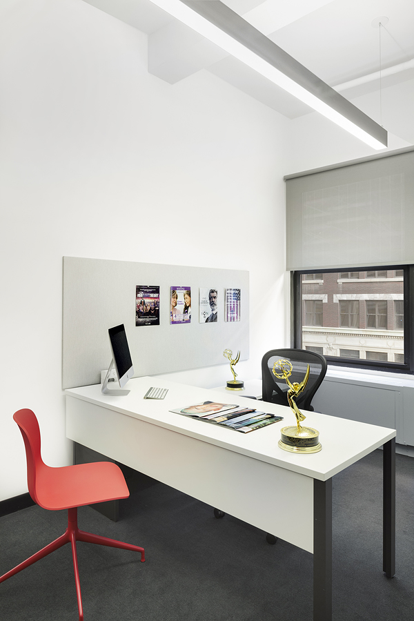 木星娱乐公司纽约工作室 · 摩登办公空间-9