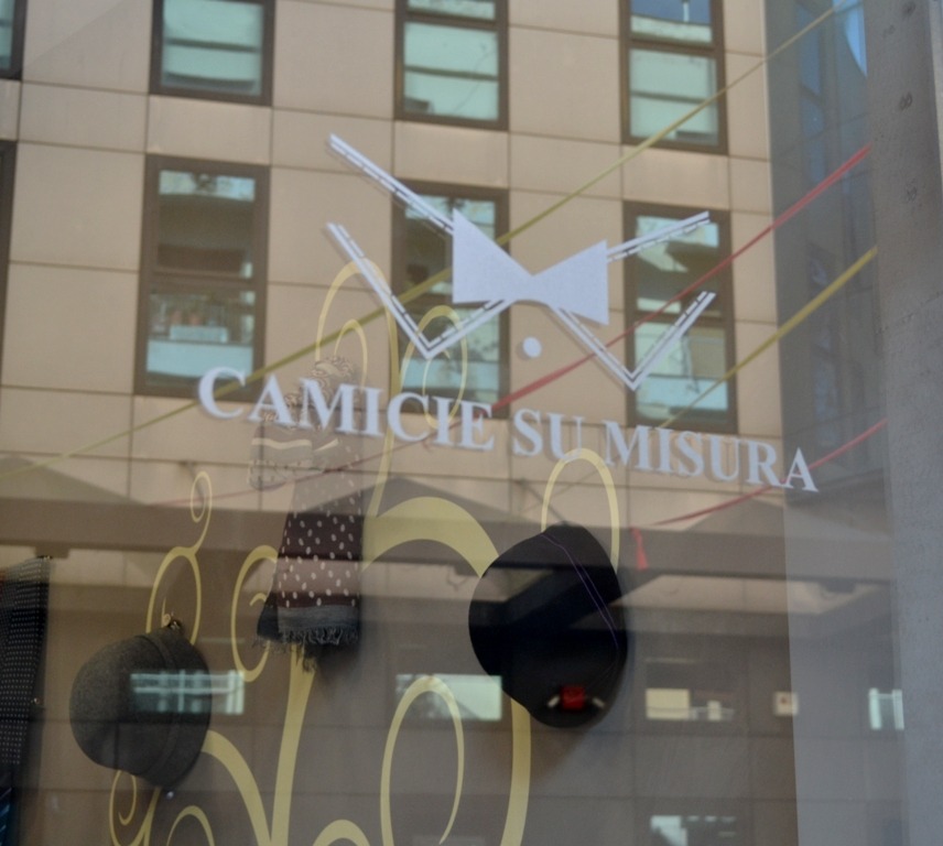 简约优雅的"La Cravatta"商店设计-28