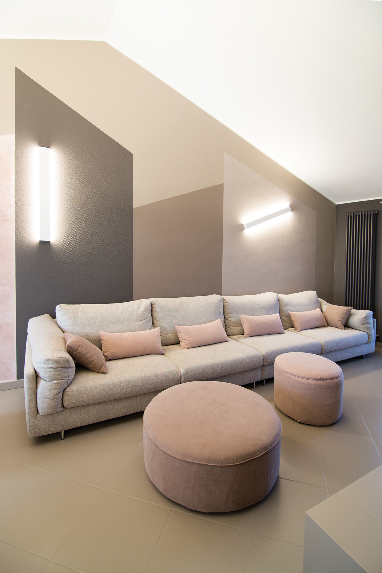 几何形状阁楼 | 从冷漠到温馨的蜕变-59