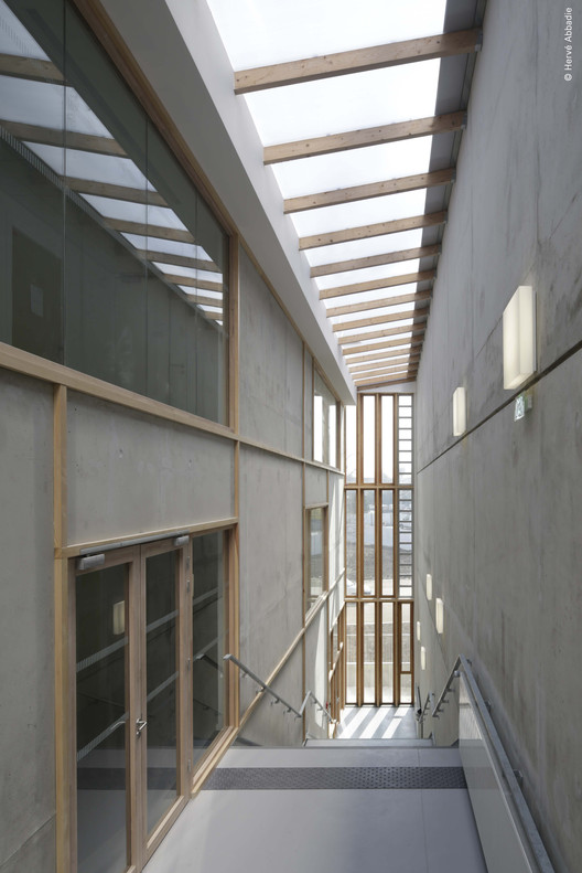 凡尔赛圣康坦大学生总部-16