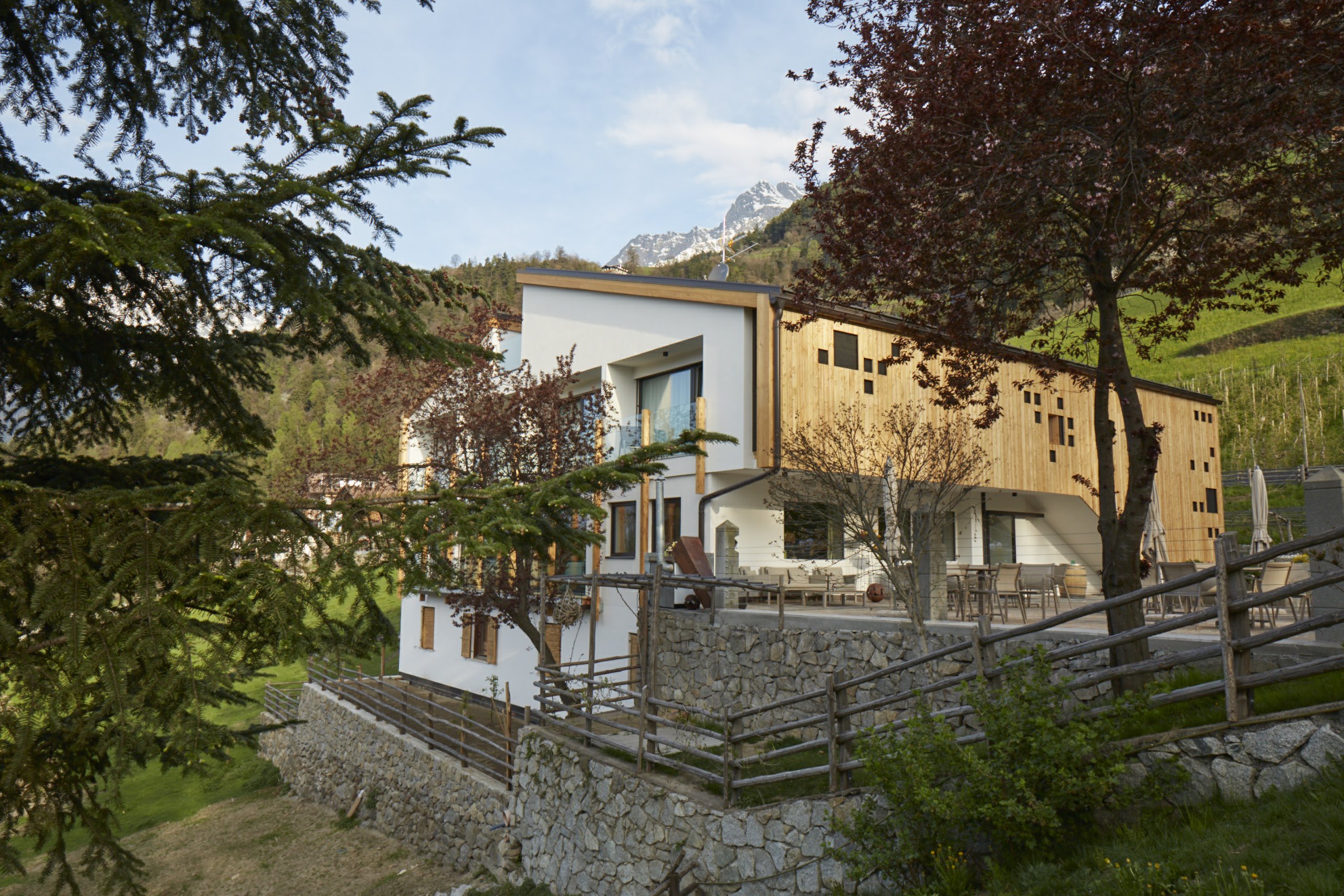 高山上的豪华餐厅-6