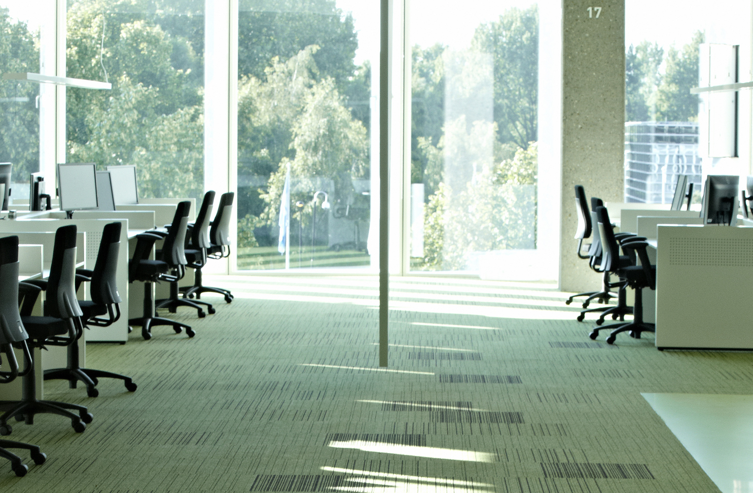 节能环保的 A.S.R 总部办公楼改造-55