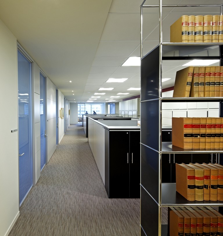 希南 Blaikie 律师事务所 - 现代简约的绿色办公空间-4