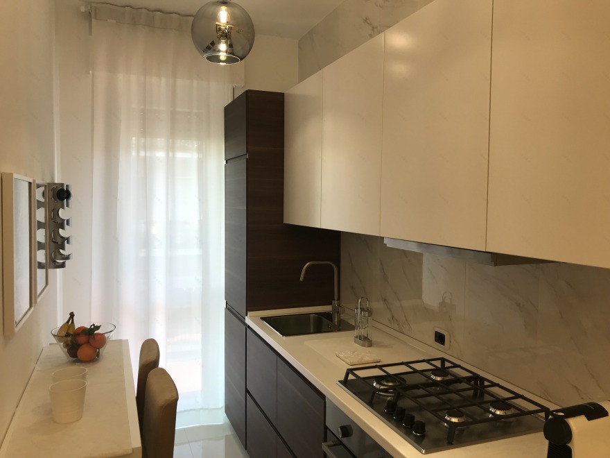 米兰河畔古宅的现代优雅重生-7