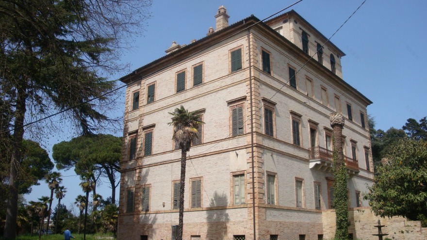 19 世纪贵族庄园的现代复兴-18