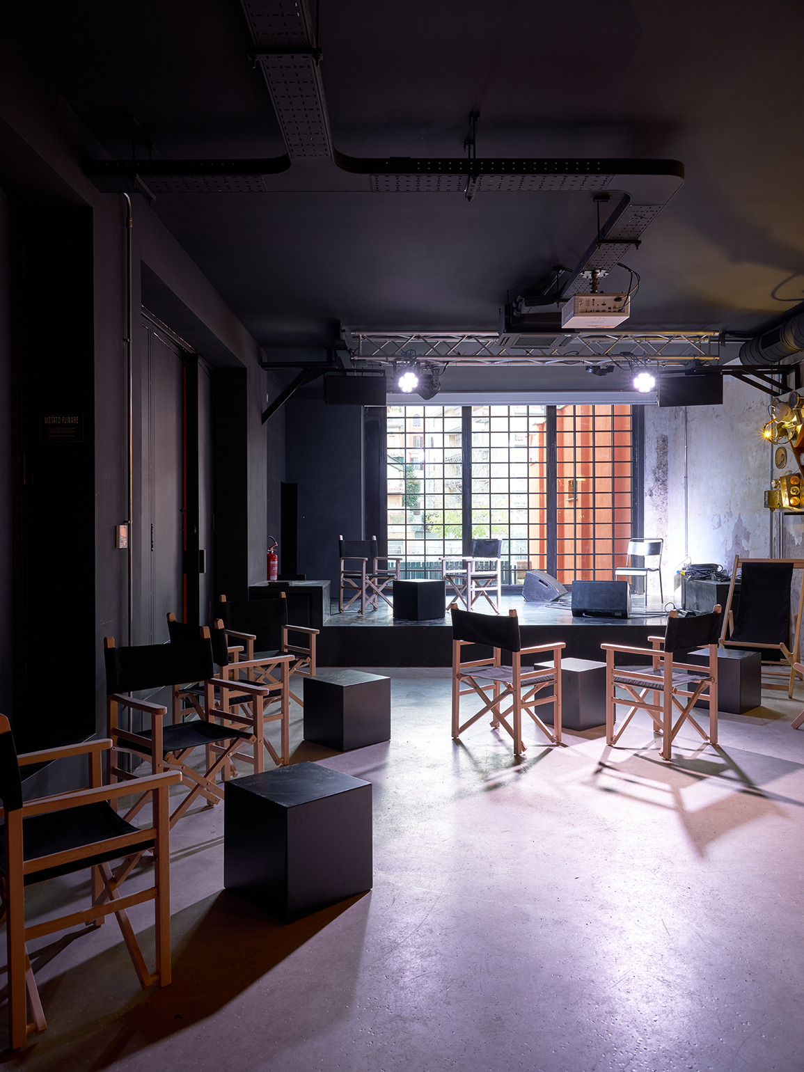 音乐艺术共融的空间设计——KLANG 餐厅-12