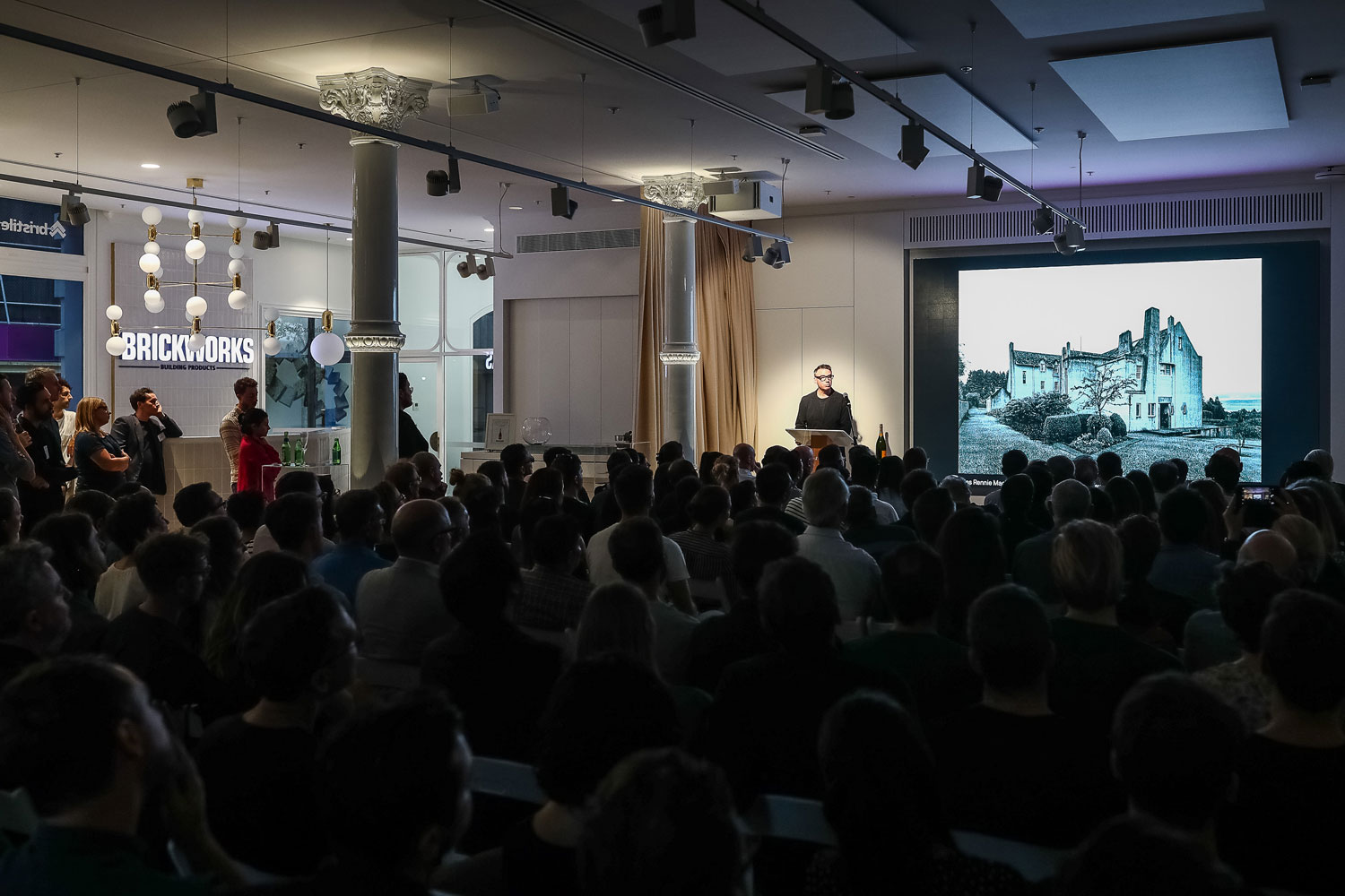 卡莫迪·格罗克 · 城市景观与建筑的互动-19