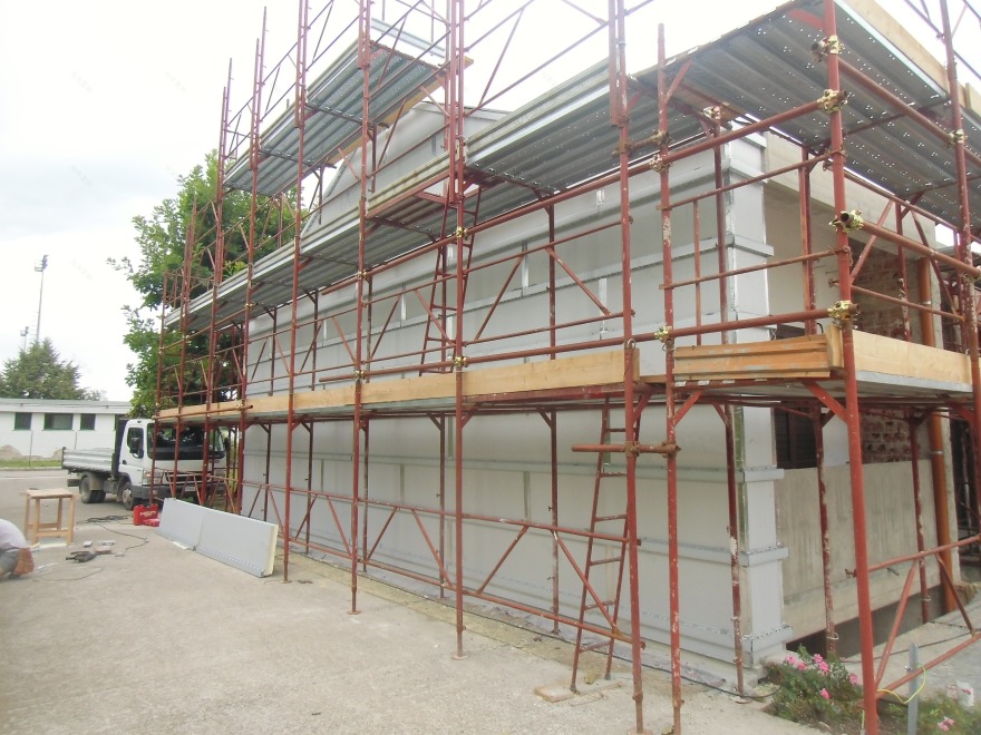 绿色环绕的意大利乡村别墅改造-9