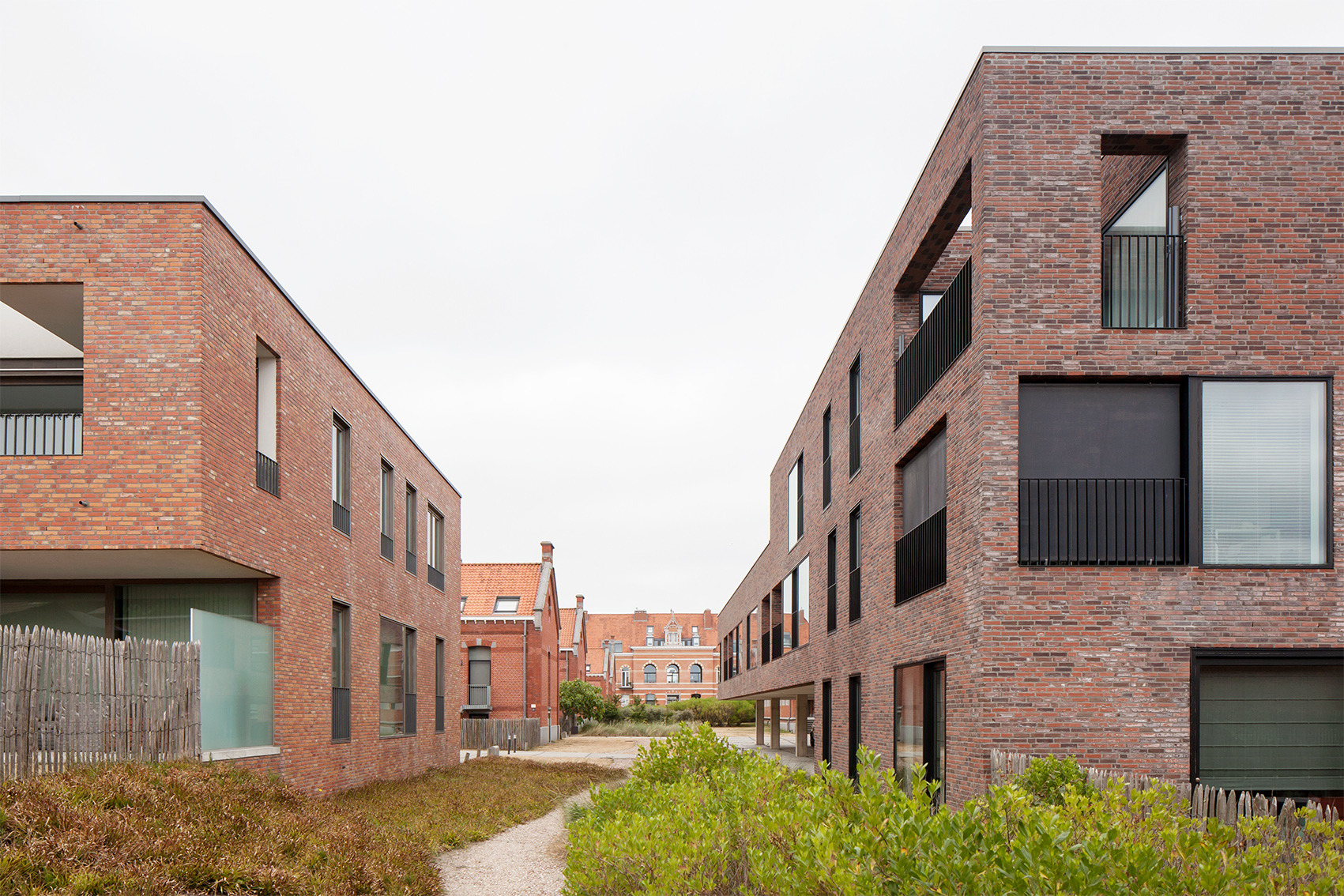 比利时奥斯坦德前军事医院改建住宅区-3