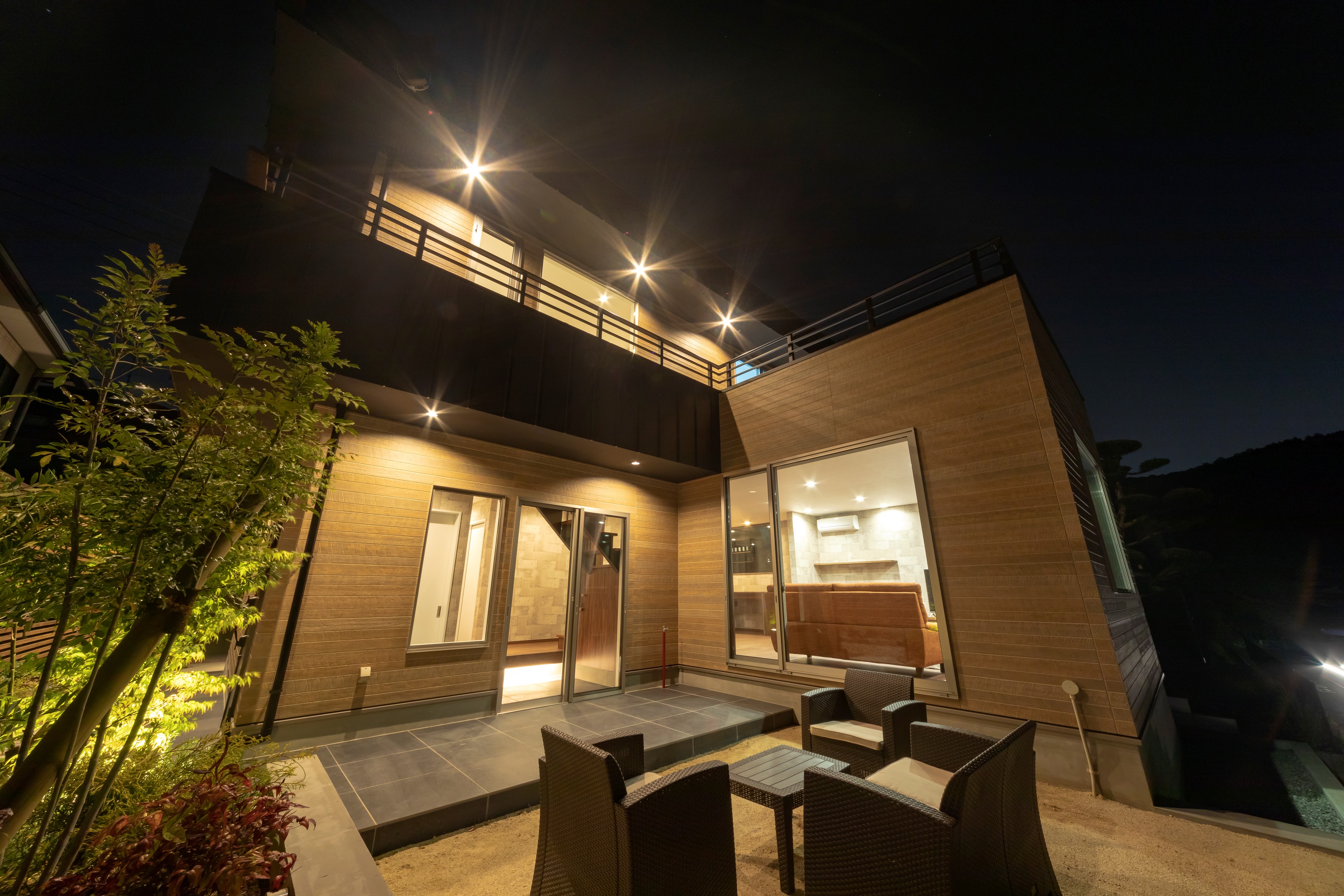 带小巷的房子-6