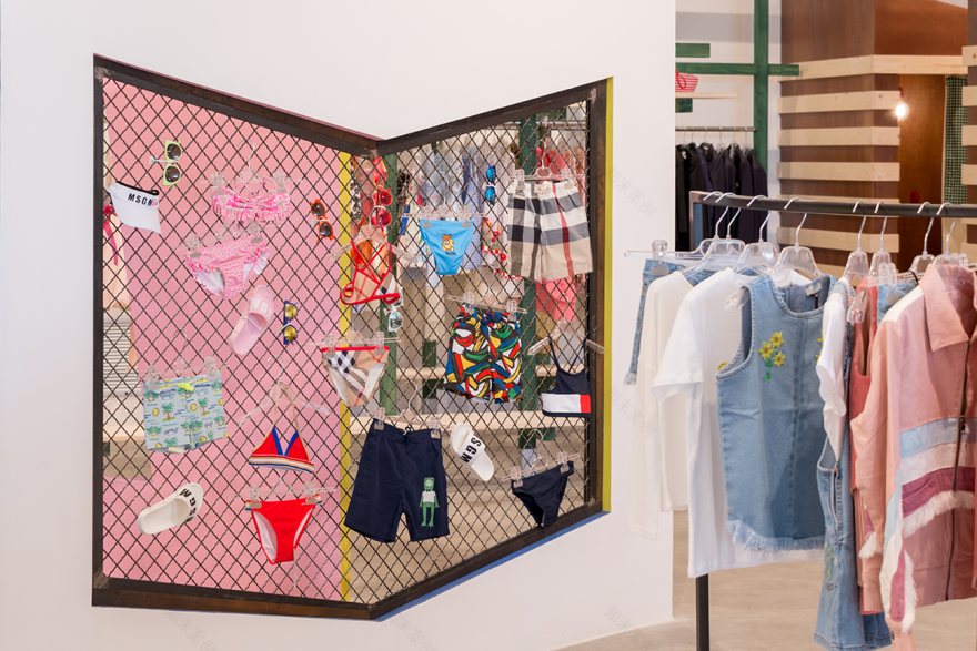 梦幻童装店“Coccole Bimbi”-26