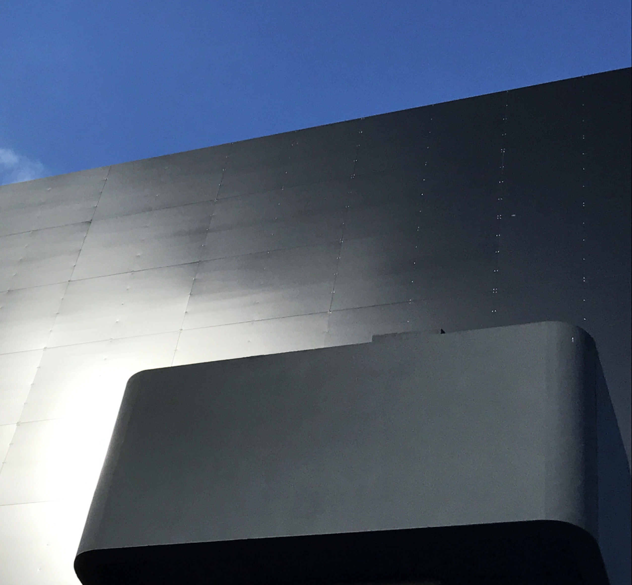 奔驰欧洲物流中心 · 2017 年工业建筑复兴-0