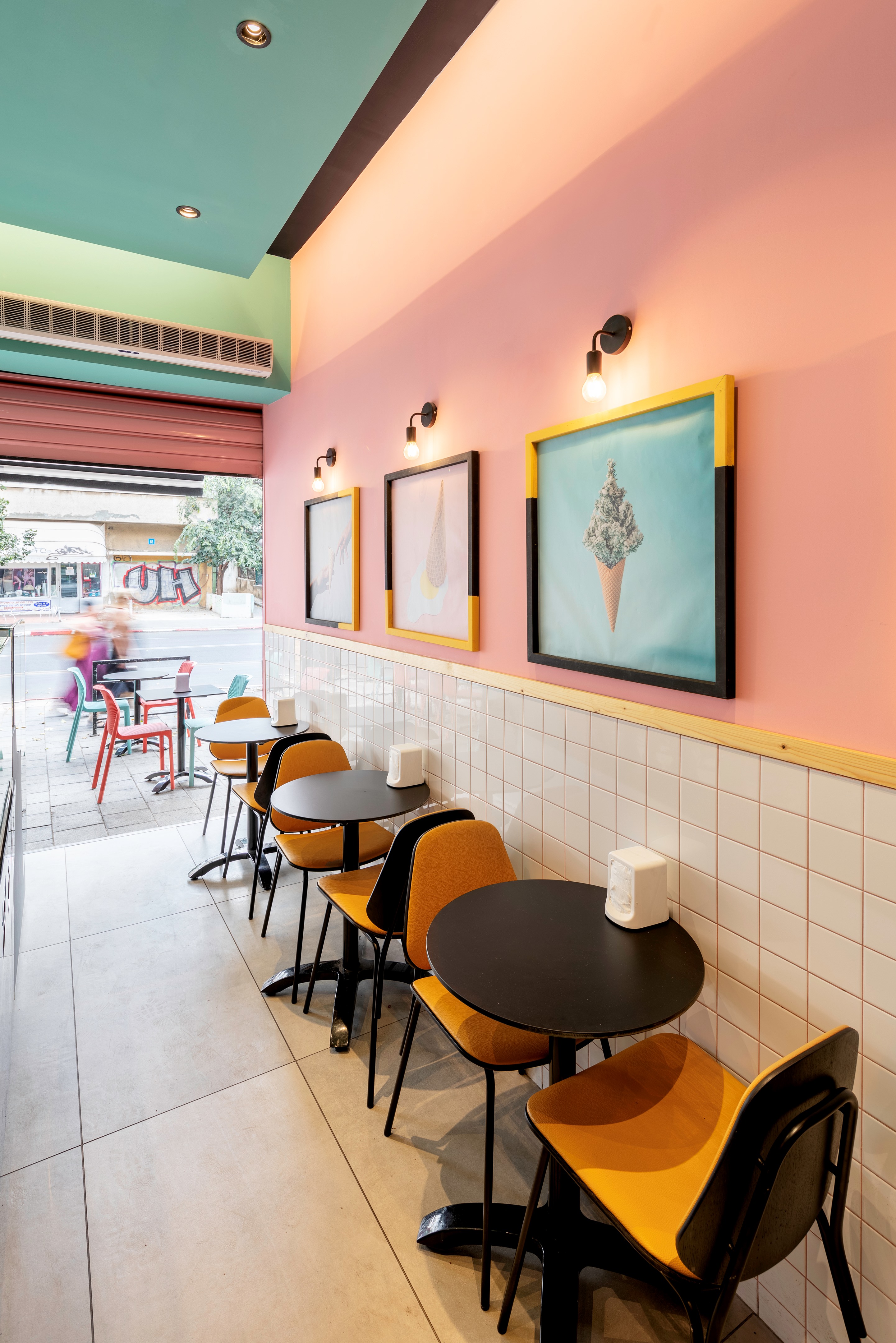 色彩缤纷的以色列 BarI-Gelato & Yogurt 咖啡厅-0