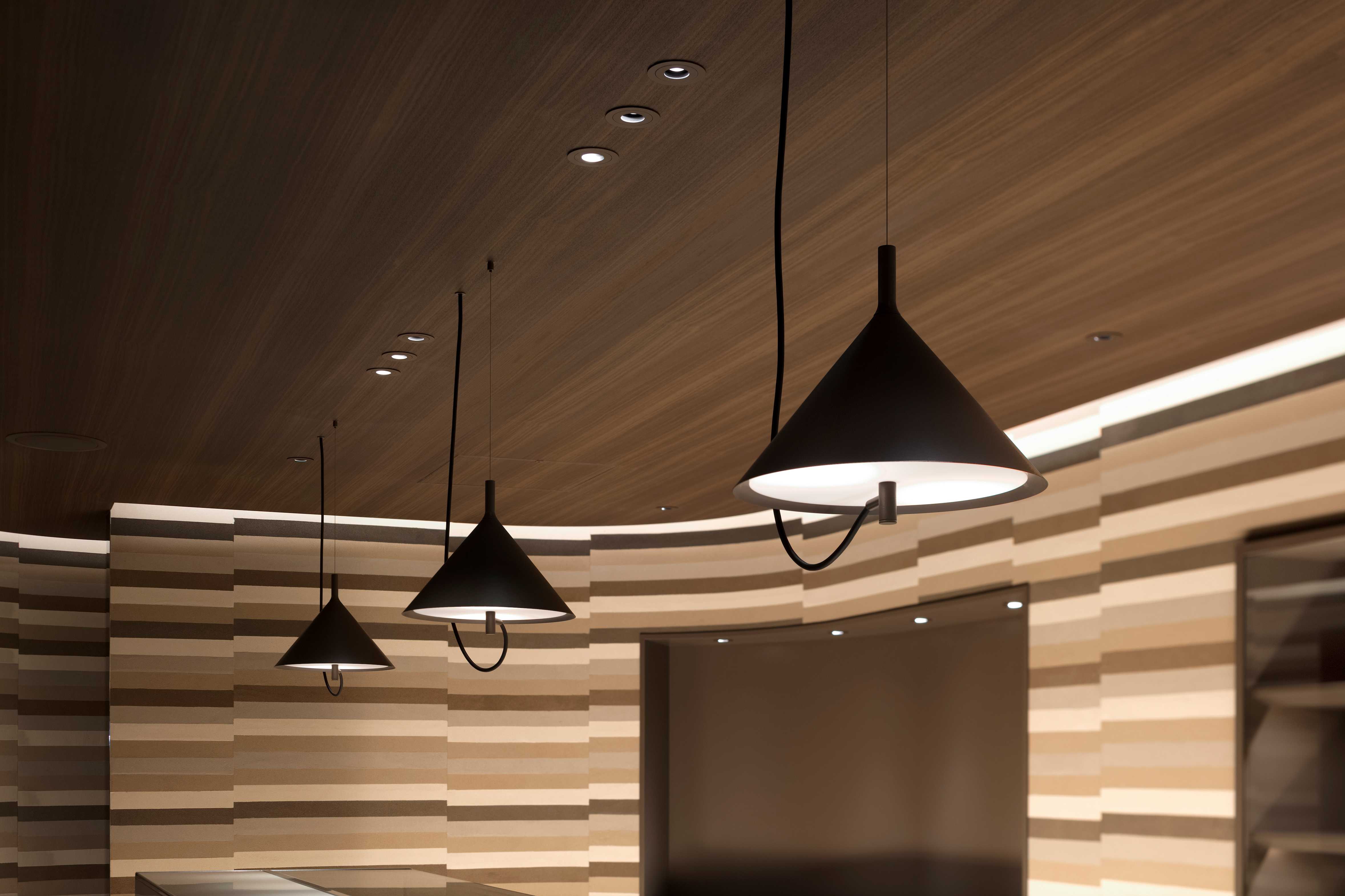 东京吉祥寺冰淇淋巧克力店,柔和色彩营造放松氛围-8