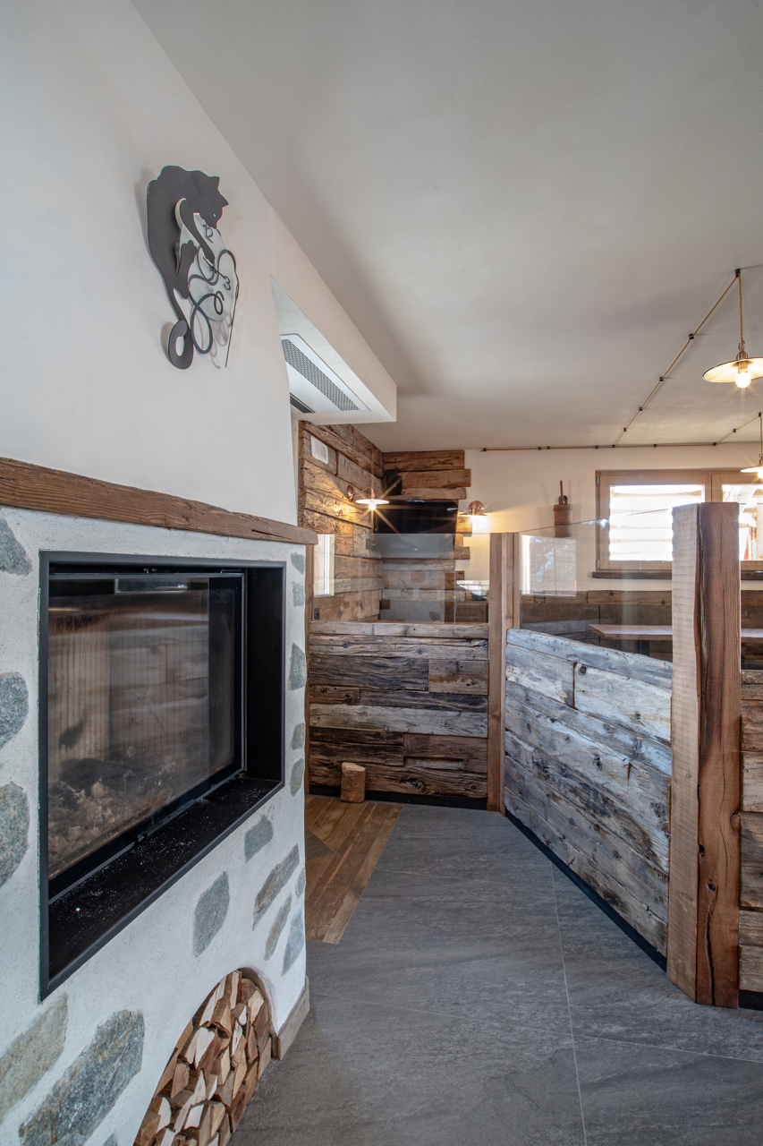 雪山之上的温馨猫舍——La Tana del Gatto 餐厅设计-10