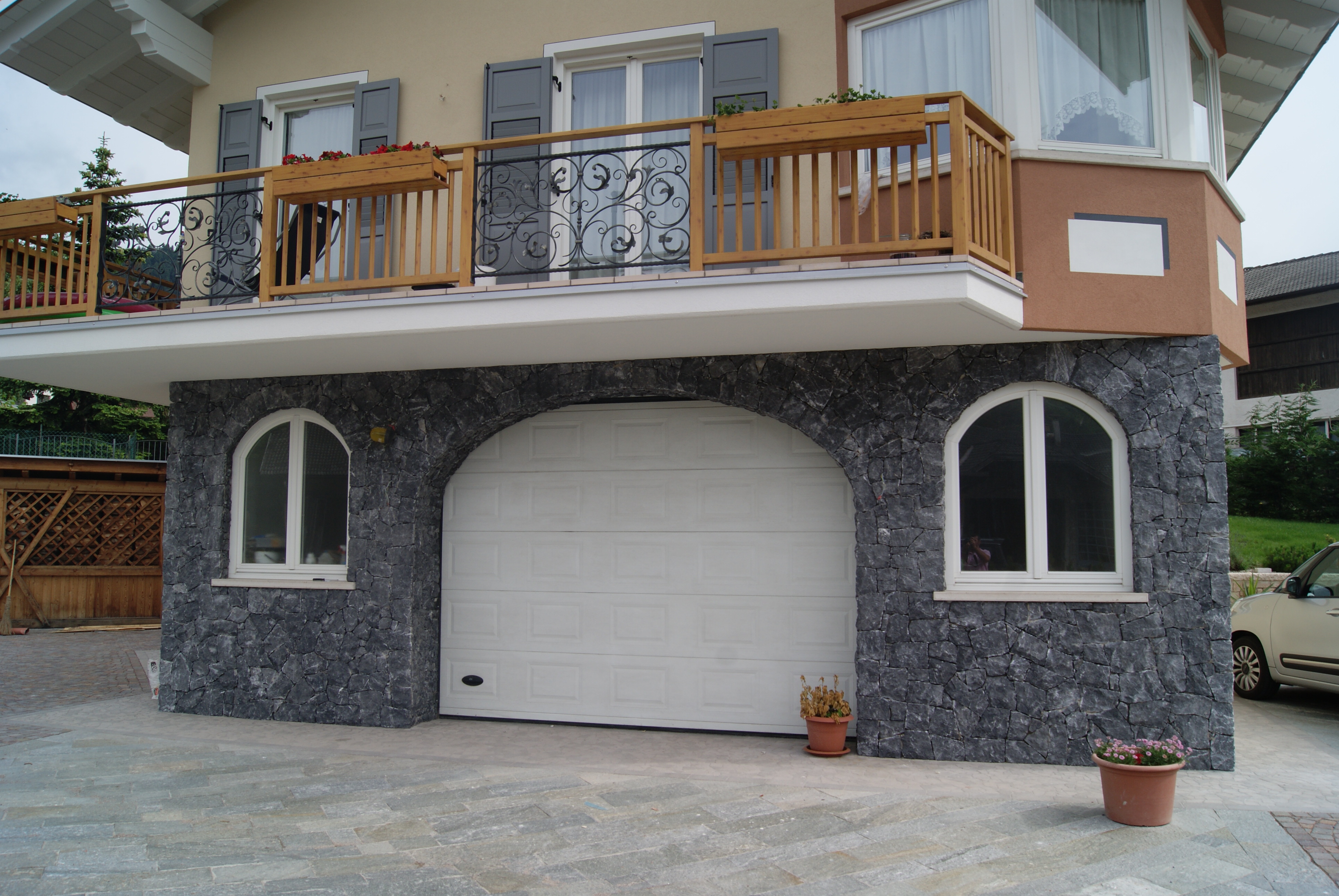 石材装点的意式住宅设计-15