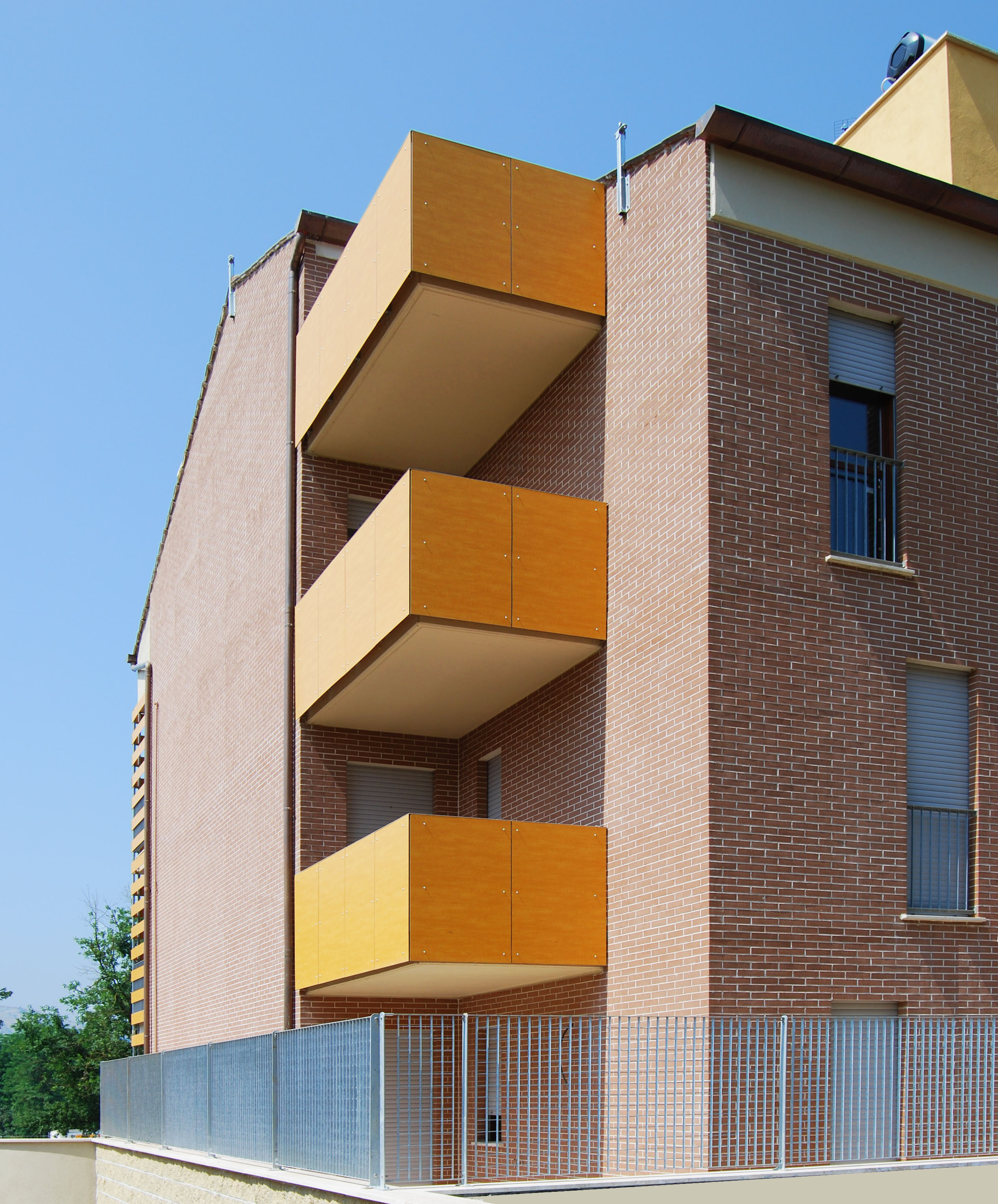 创新材料与节能设计的多家庭住宅-10