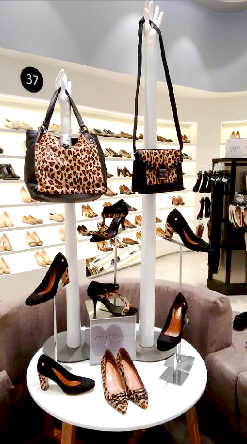 Shoestock鞋专卖店空间创意设计-1