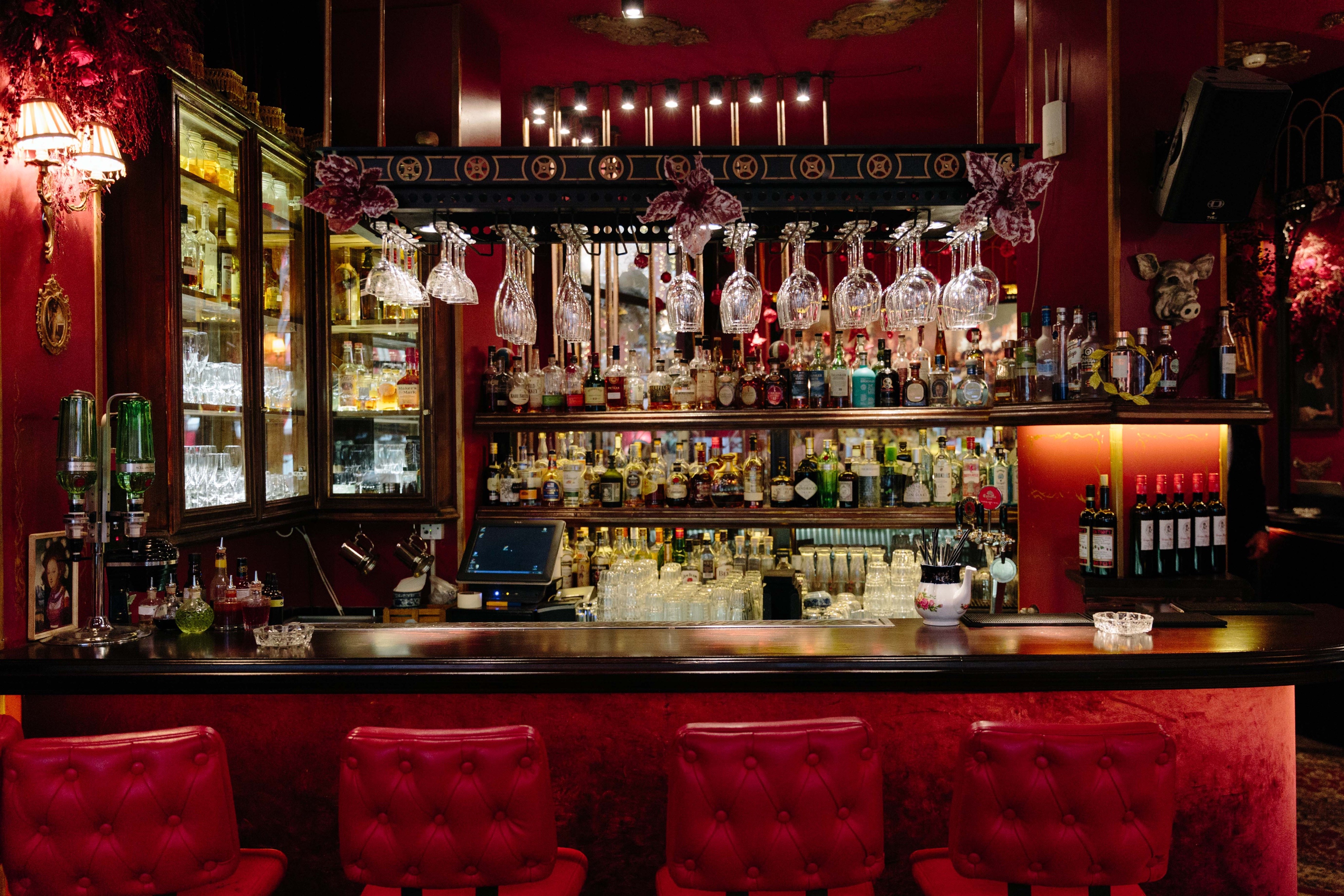 雅典 Noel 酒吧 | 古典与现代的艺术碰撞-3