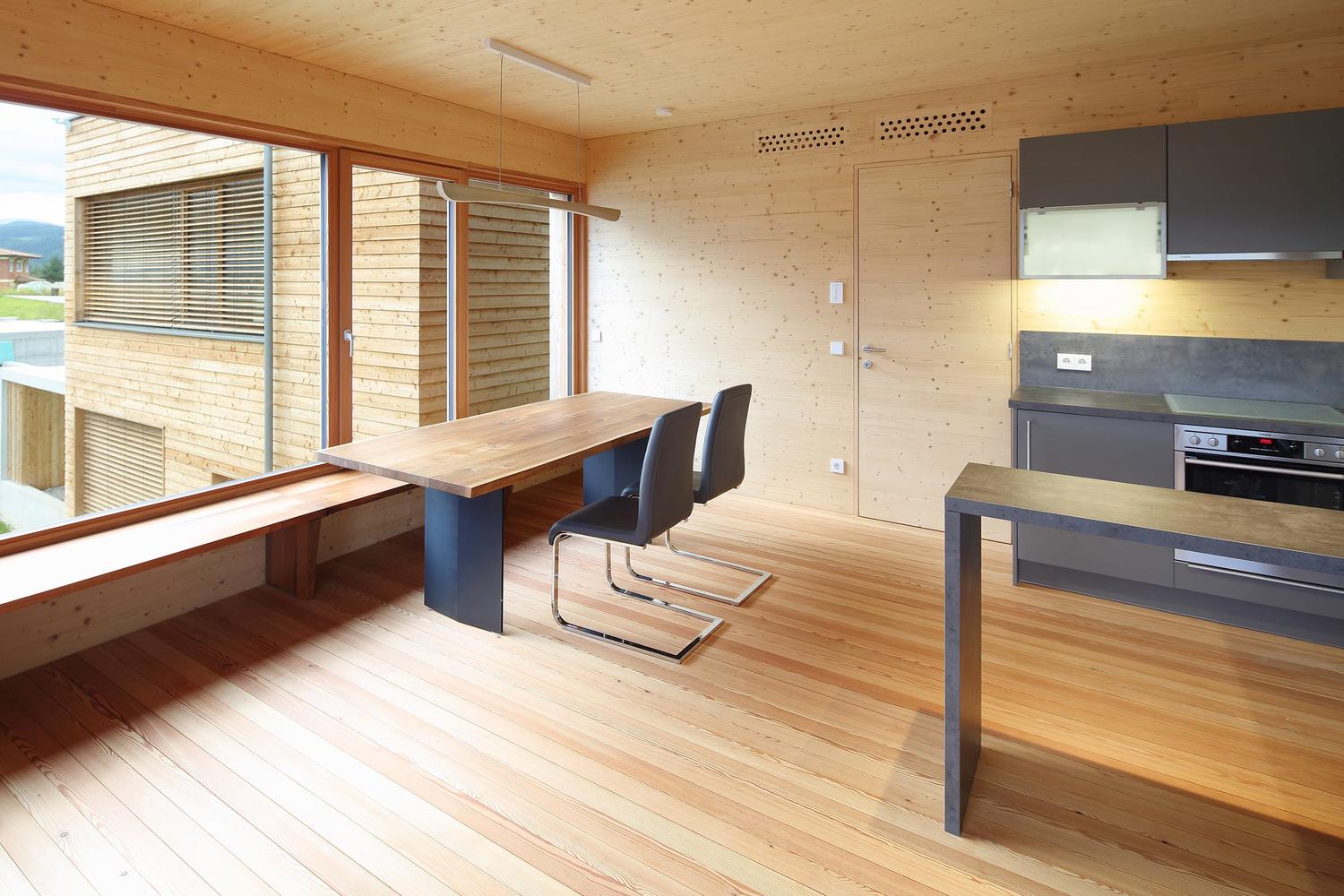 奥地利湖畔双塔木屋,诠释公共空间与隐私平衡-53