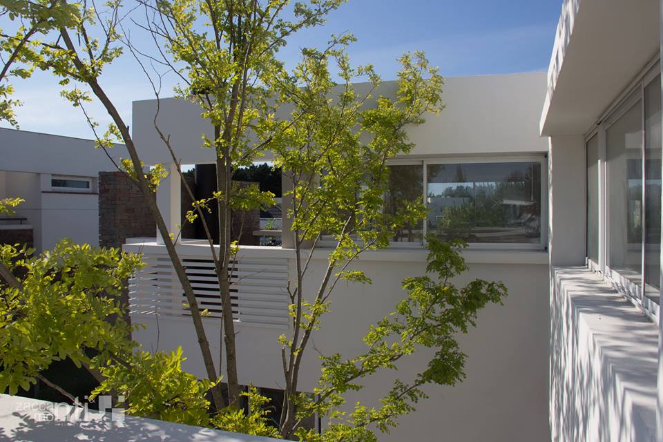 阿根廷私人住宅,绿意盎然的水景家园-2