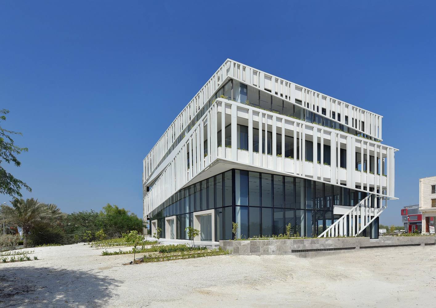 基什双层壳绿色办公建筑-36