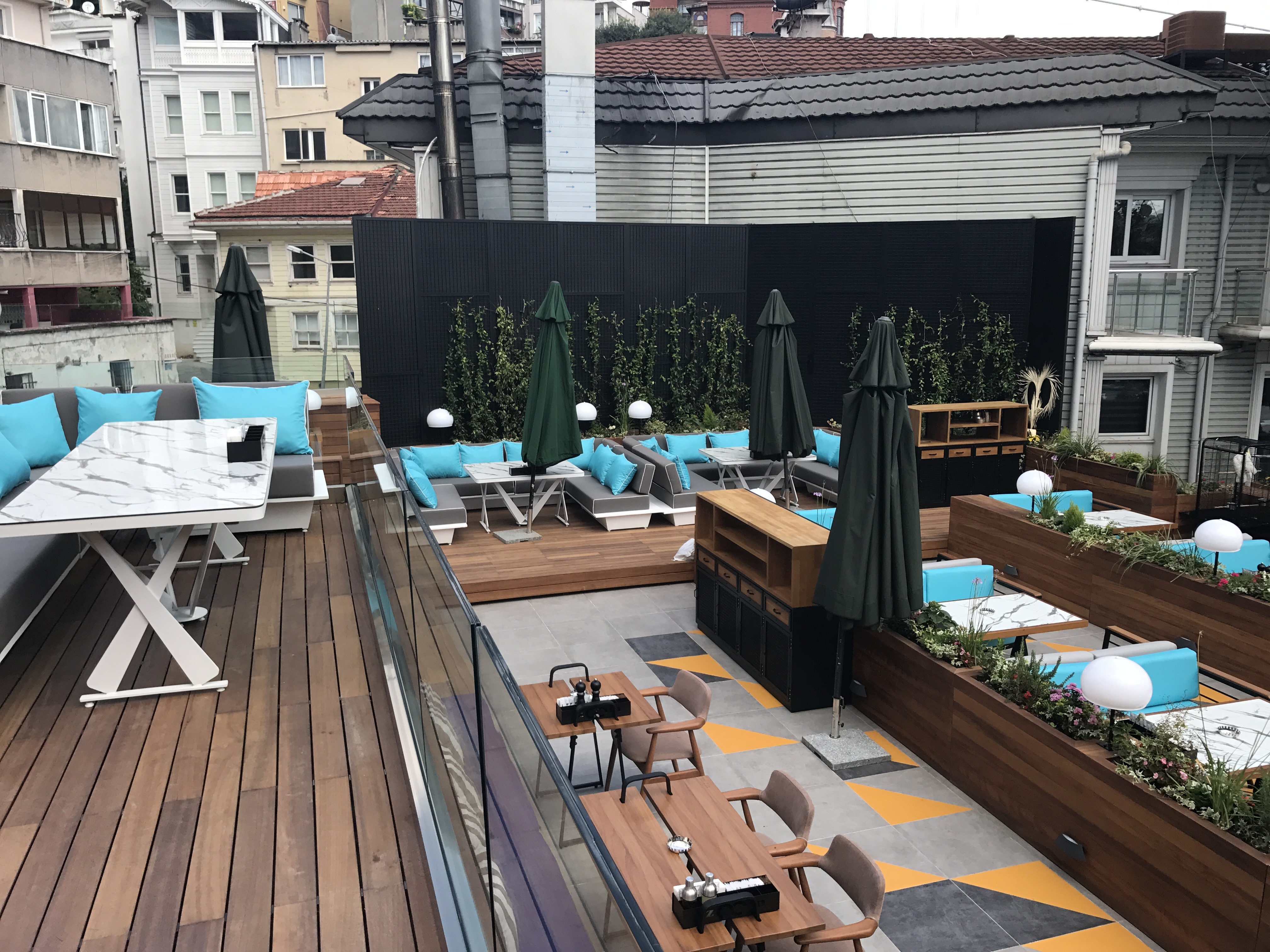 2017 年完成的 ZOOM 咖啡餐厅室内设计案例-23