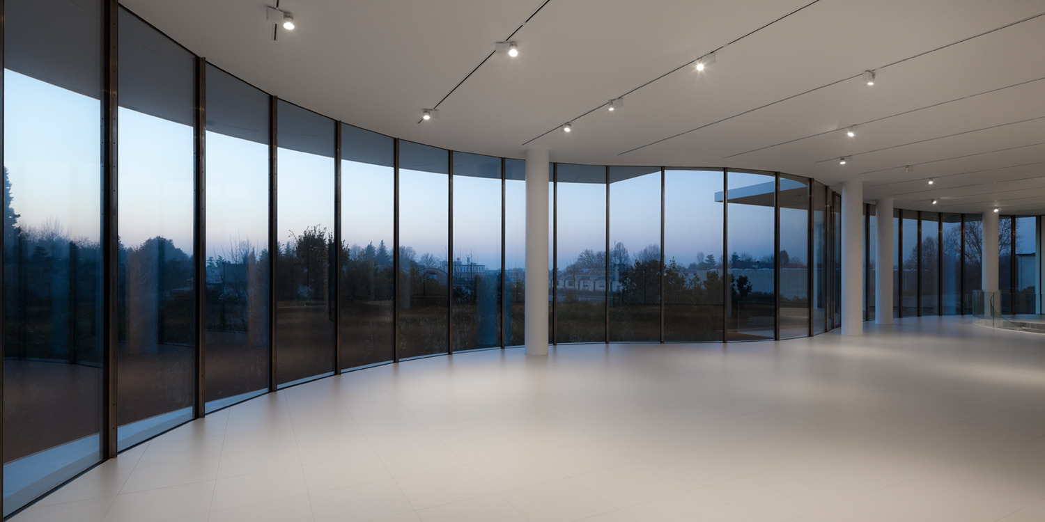 意式风格的 Secco Sistemi 总部办公空间设计-28