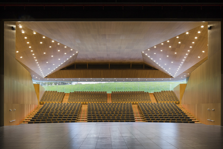 西班牙卢戈礼堂-13