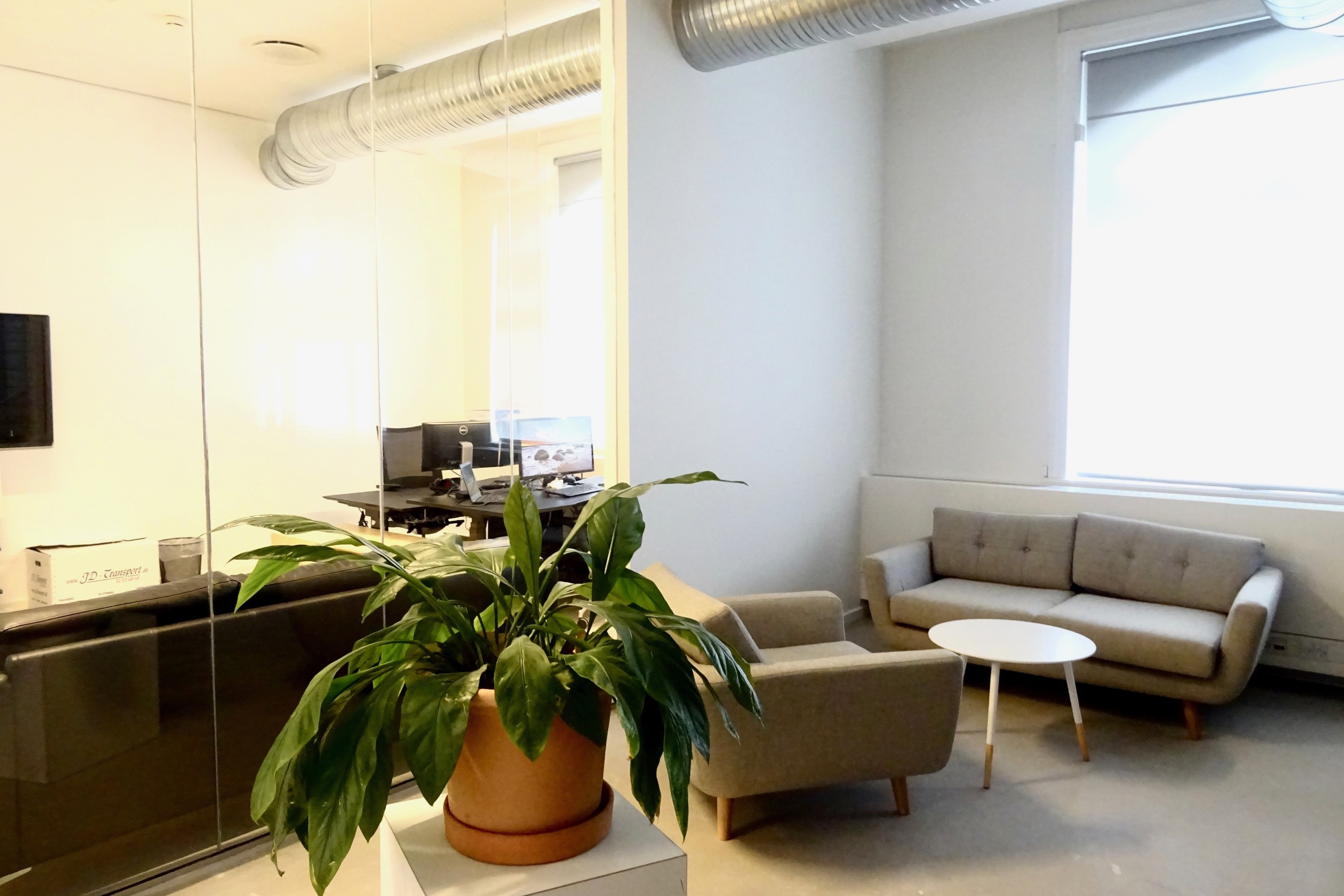 丹麦 IO Interactive 新总部办公空间——现代简约的创意孵化器-11