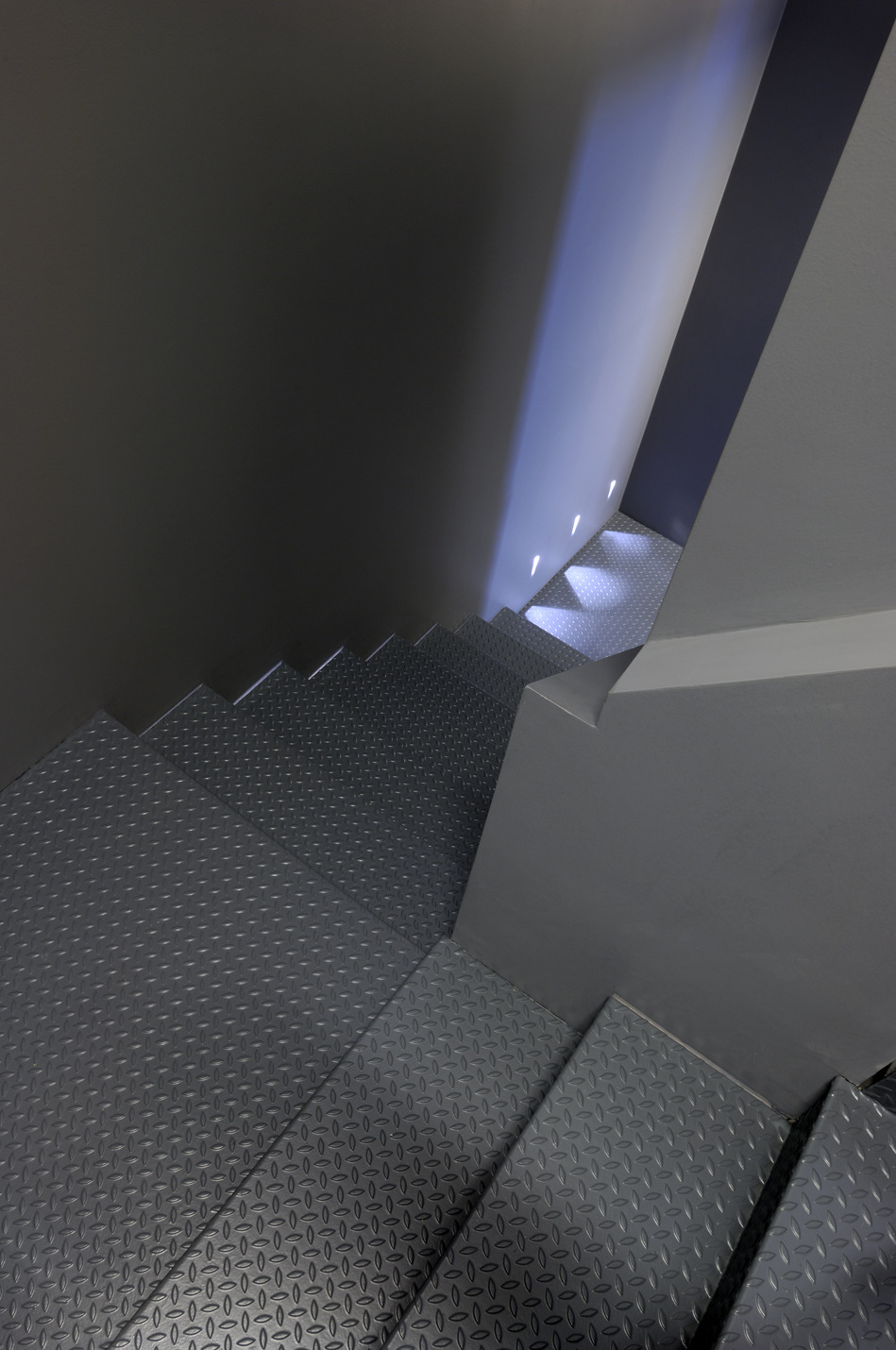 颠覆工业风，打造灵动办公空间-17