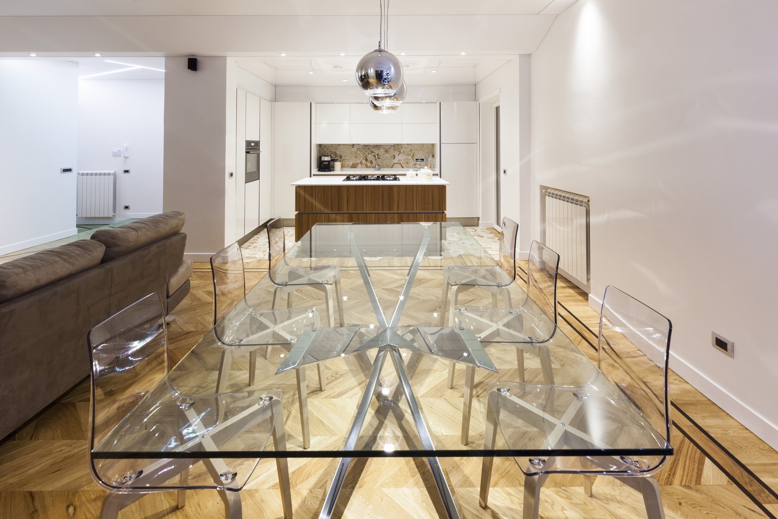 2015 年 HOUSE G&S 公寓设计 | 定制家具与室内光影的完美融合-4